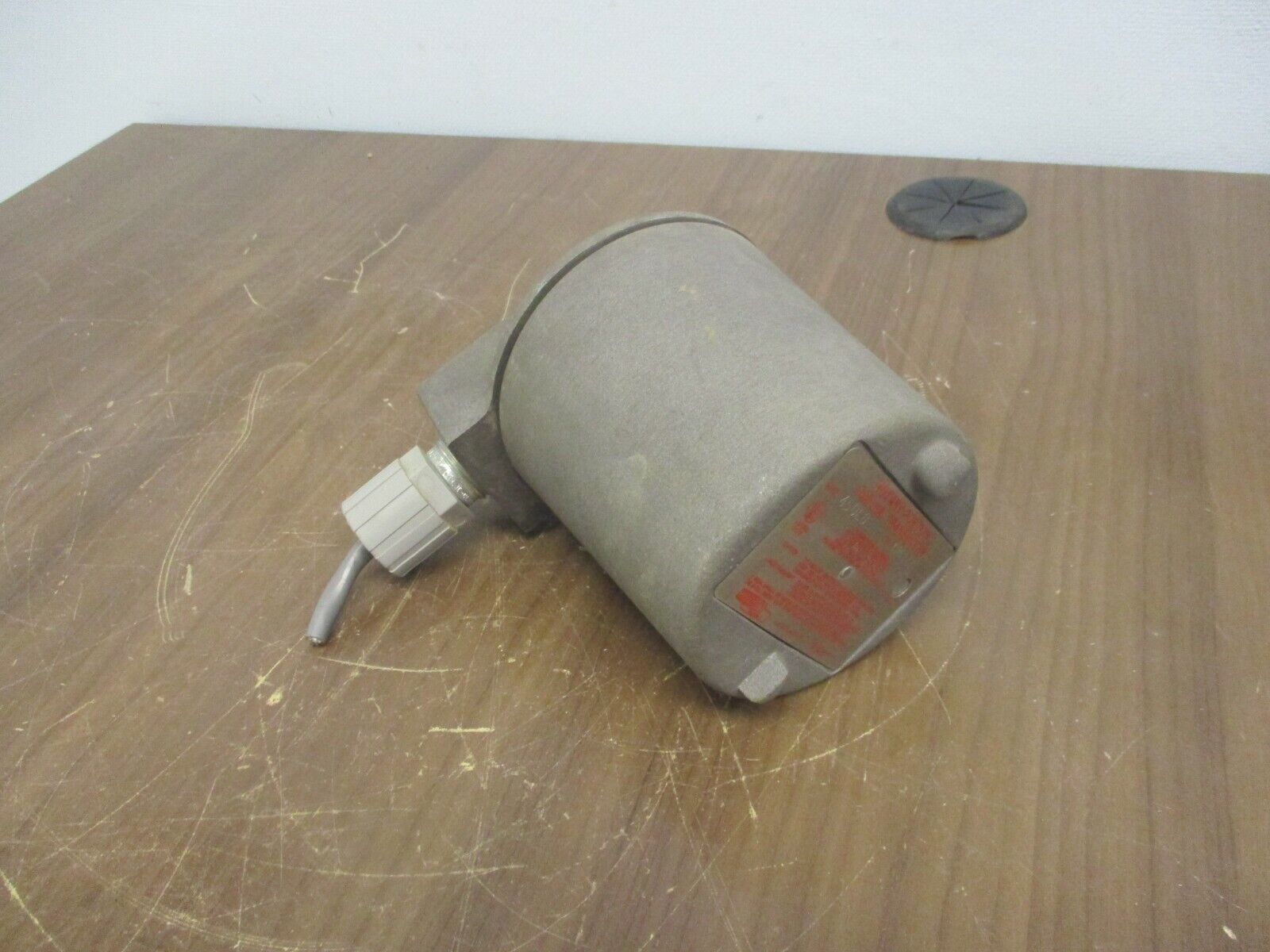 Proximity Controls Explosion Proof Rotary Position Transmitter 450L0 4-20mA Used