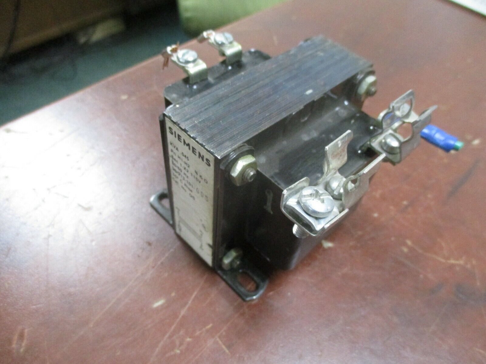 Siemens QS Transformer 25-213-101-005 0.045KVA Pri: 460V Sec: 115V 50/60Hz Used