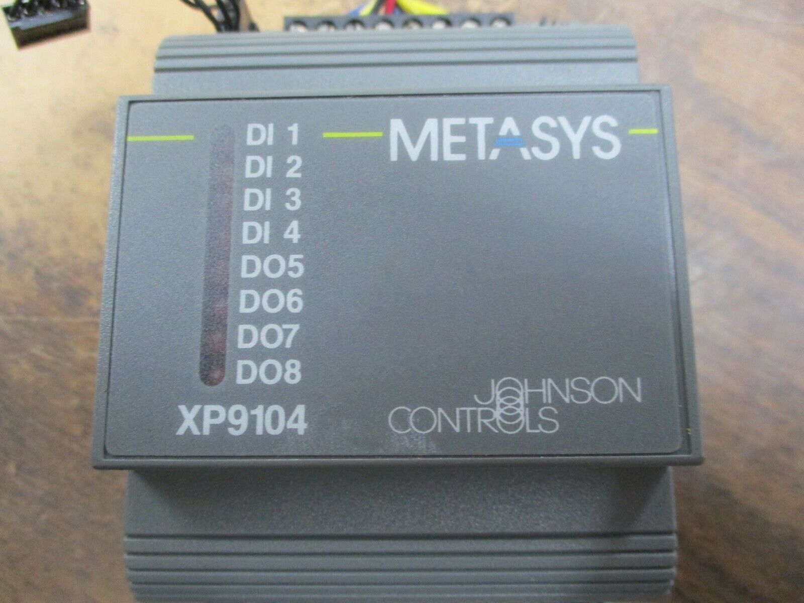 Johnson Controls Metasys XT9104 Extension Module XT-9104-8004 Used