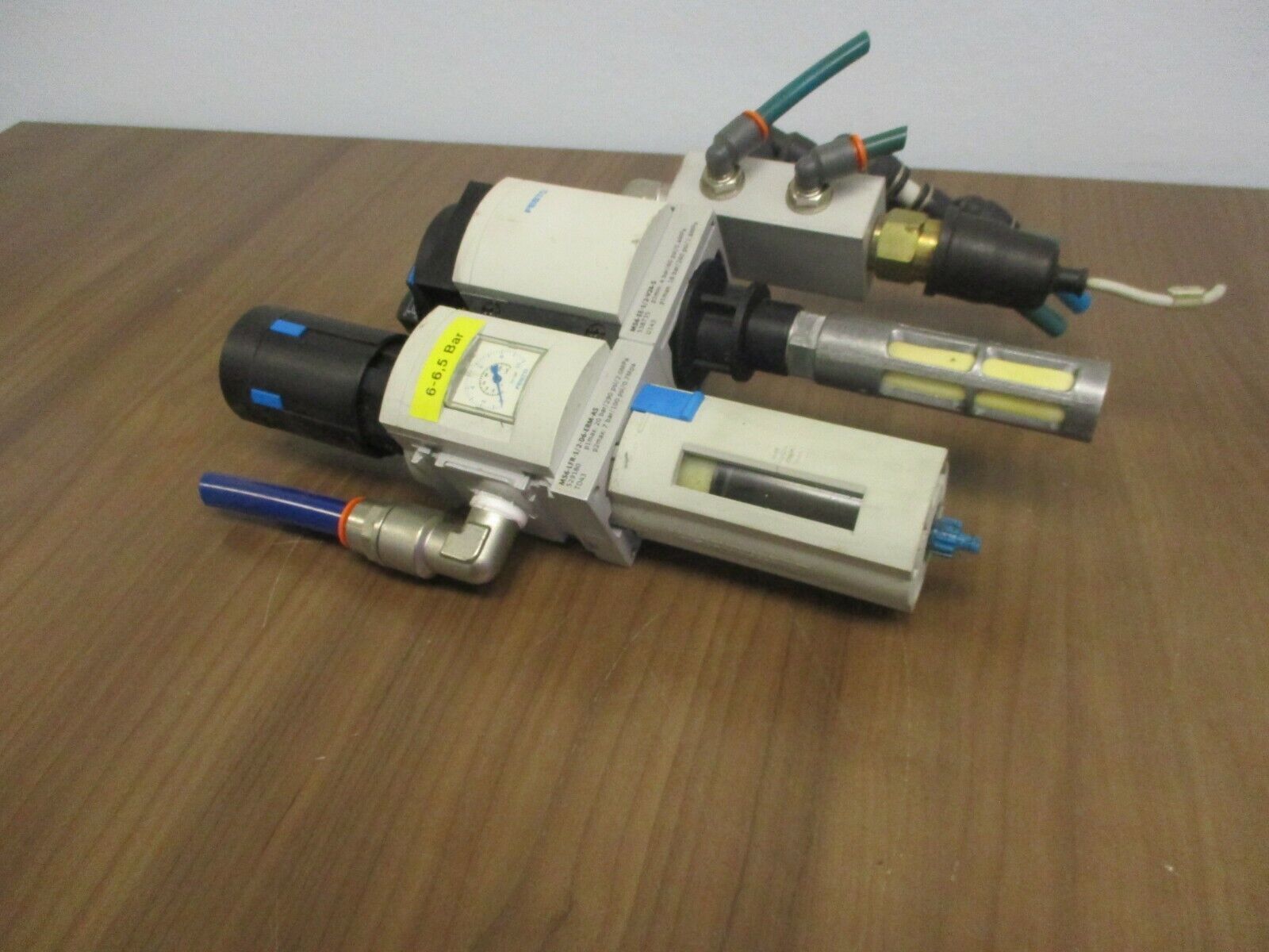 Festo Filter Regulator w/ Shut Off Valve MS6-LFR-1/2-D6-ERM-AS/MS6-EE-1/2-V24-S