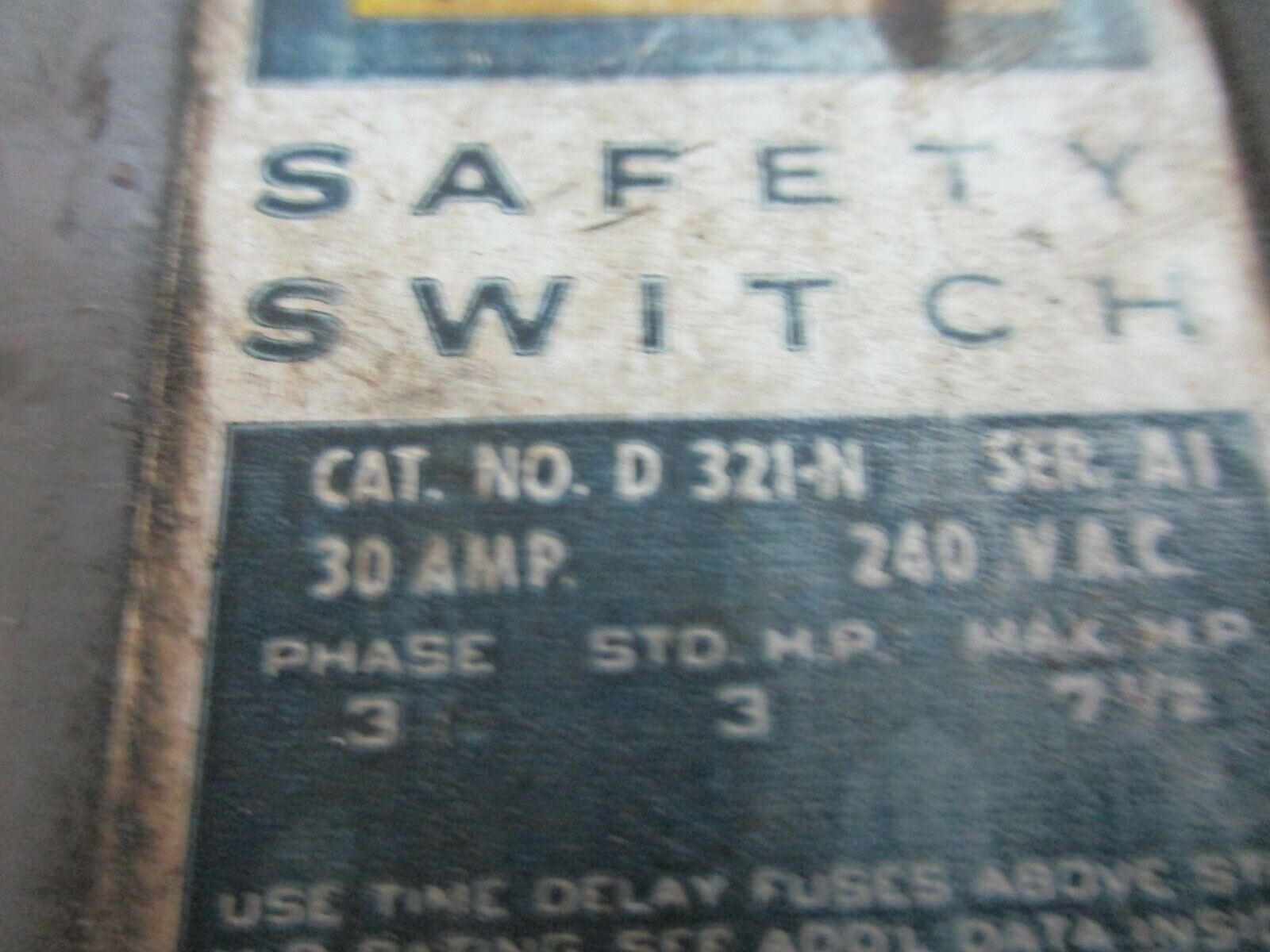 Square D Fusible Safety Switch/Disconnect D 321-N 30A 240V 3Ph Used