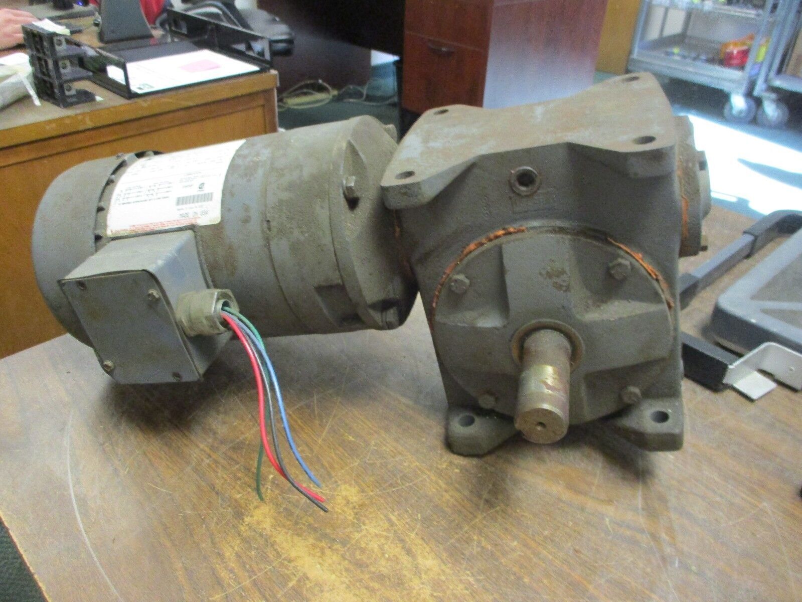 MagneTek H931 AC Motor w/ Gear 8-158722-01 1.5HP 1800RPM FR: KA56C 200-230/460V