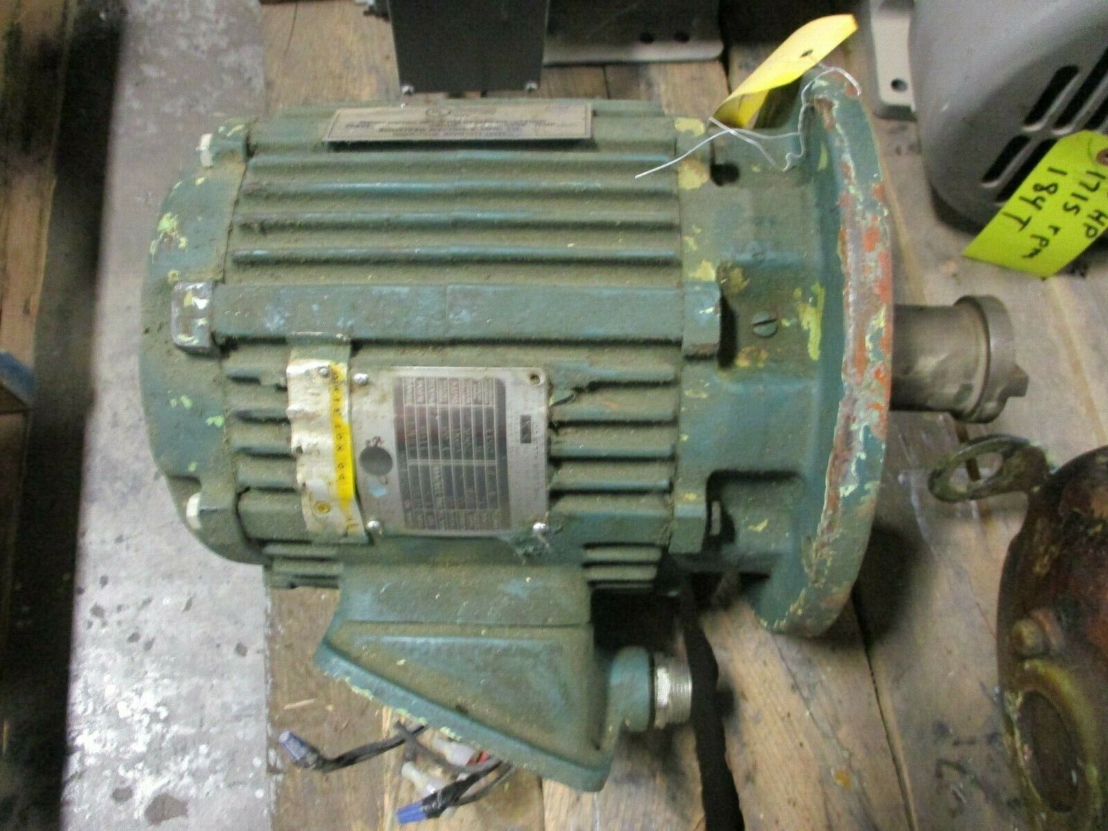 Louis Allis Induction AC Motor 2574826 1.5 HP 1200RPM 208-220/440V 3Ph 5.4/2.7A