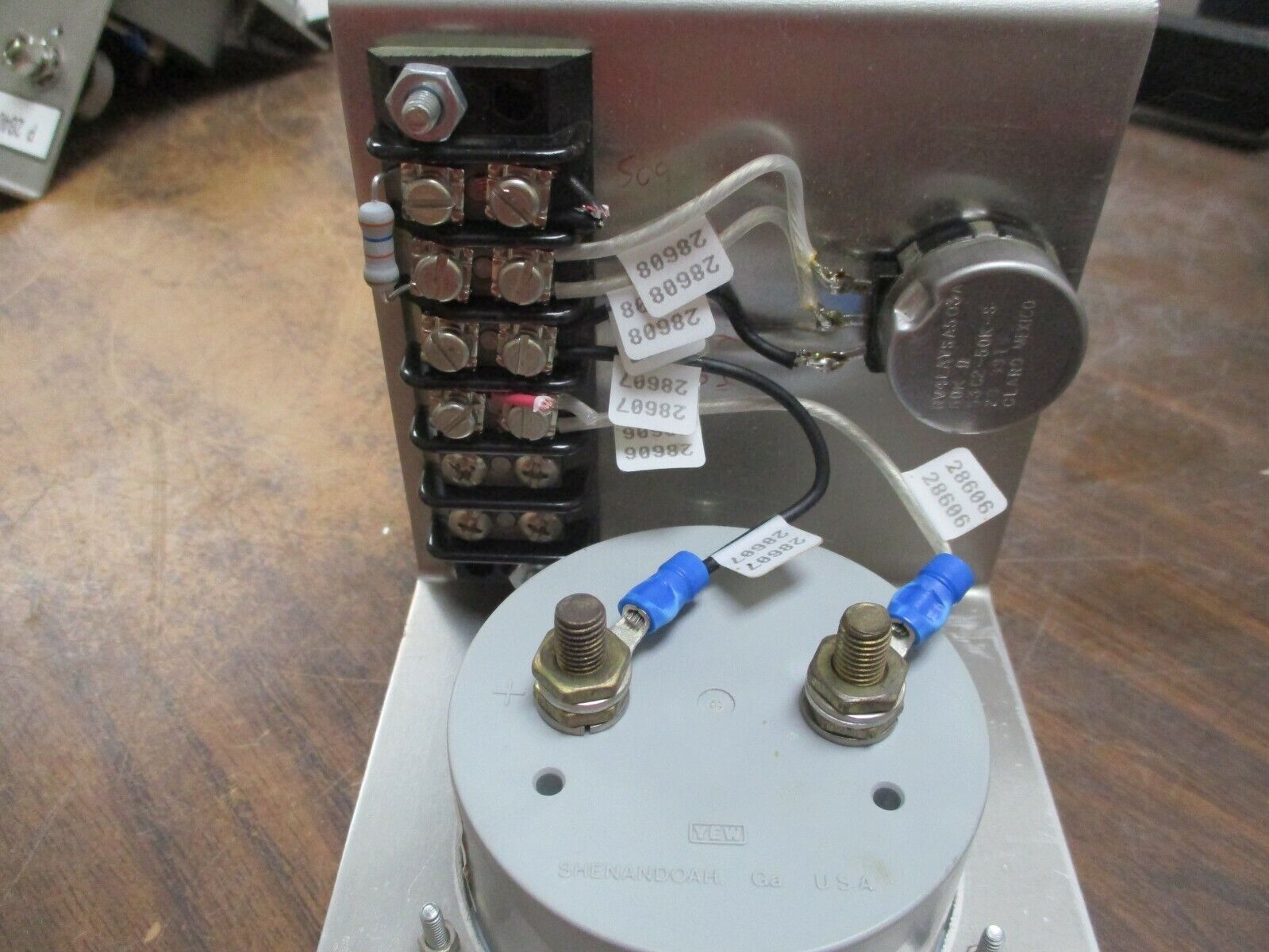Process Measurement Company Load Meter 250300CY-CUST-2 Range: 0-125% Used