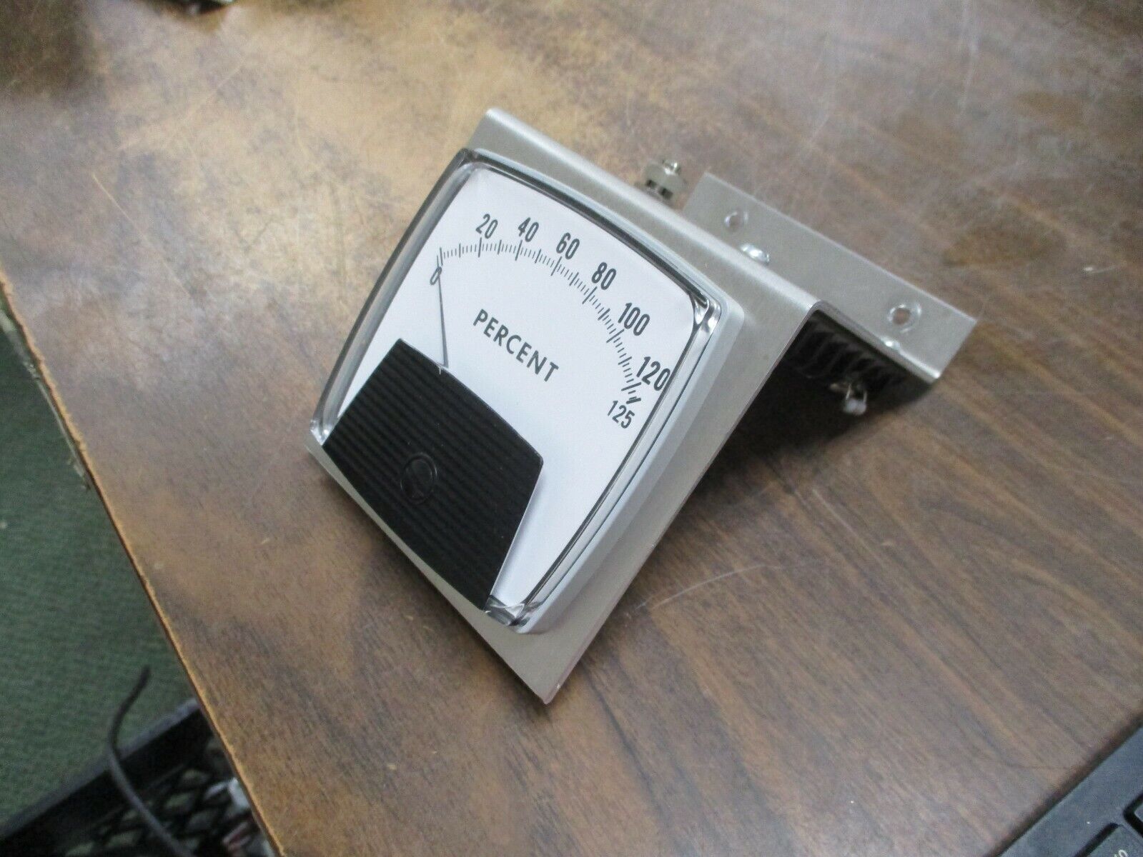 Process Measurement Company Load Meter 250300CY-CUST-2 Range: 0-125% Used