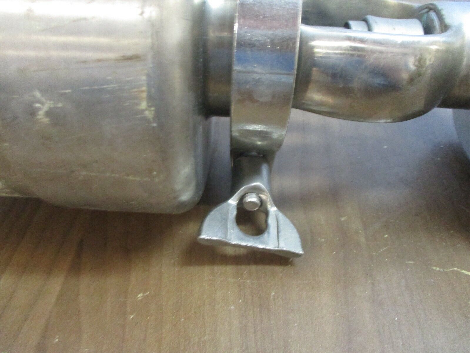 Tri-Clover Tri-Flo Valve Actuator 561-30-A220-2-FIG2 Stainless Steel Used