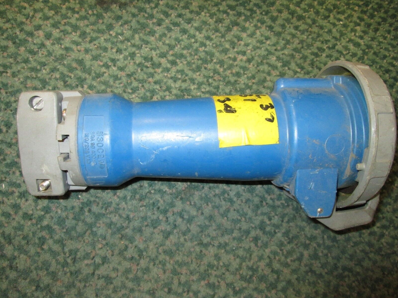 Hubbell Wire Connector 530C2W 30A 120/208V 4P 5W Watertight 3Ph 400Hz Used