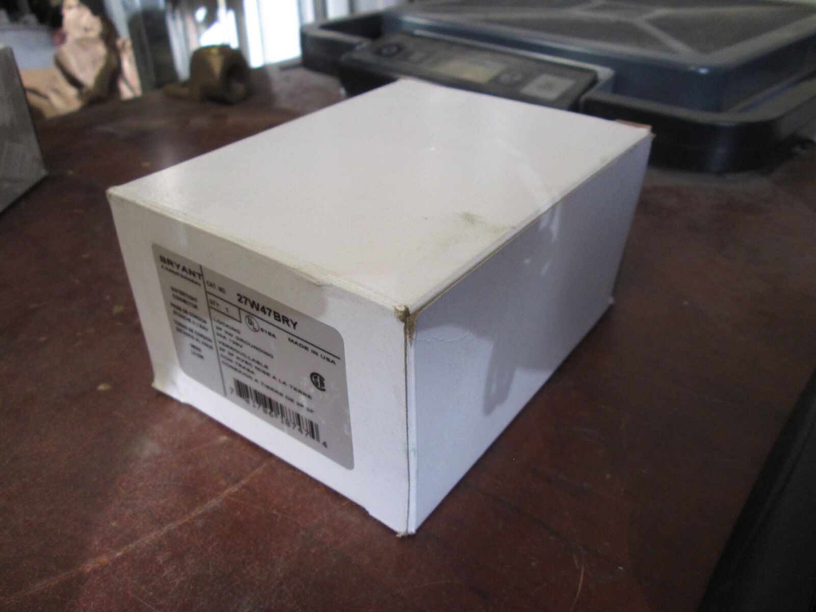 Bryant Watertight Connector 27W47BRY 20A 125V 2P 3W New Surplus