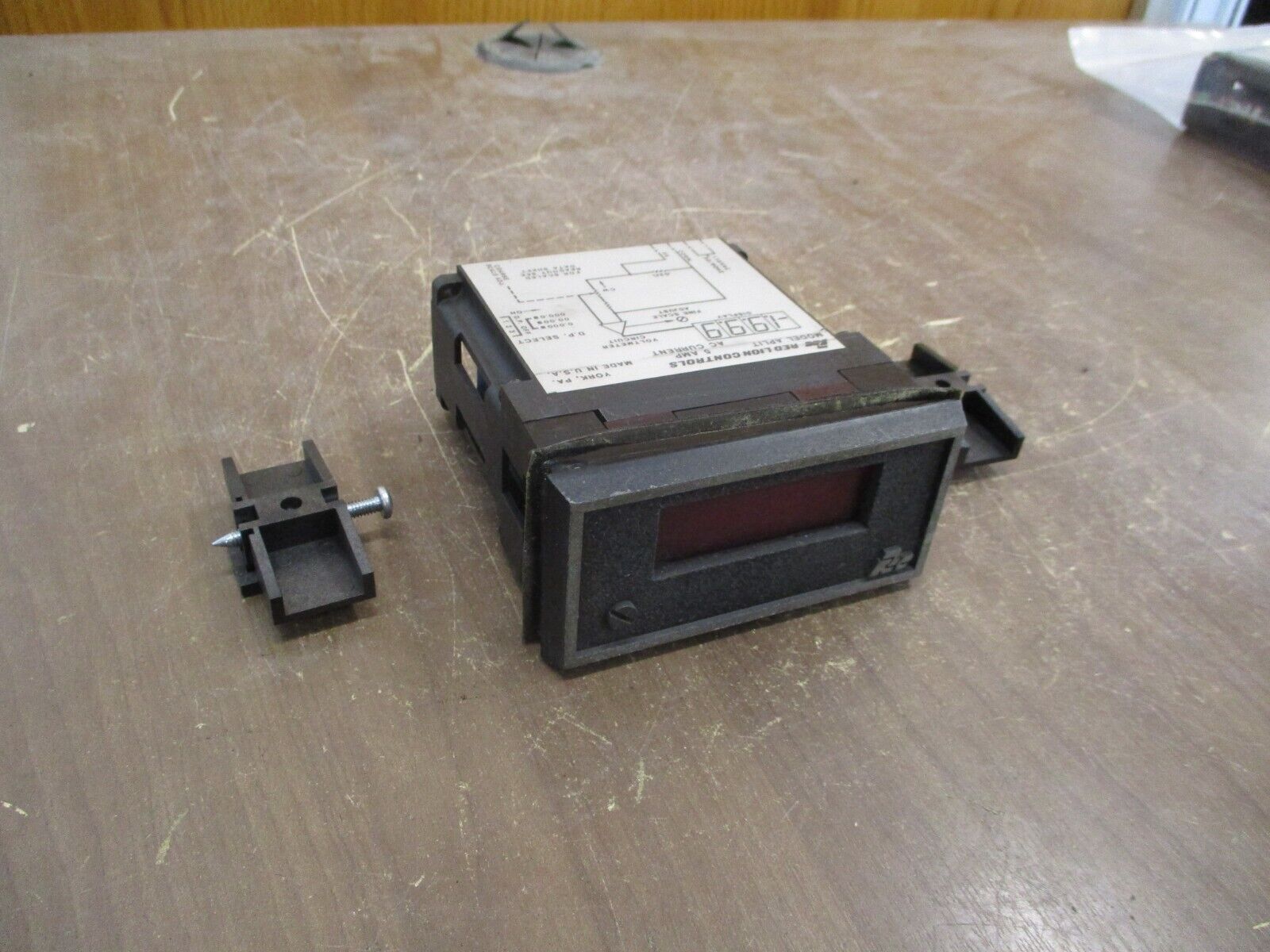Red Lion Controls AC Current Meter APLIT 5A Used