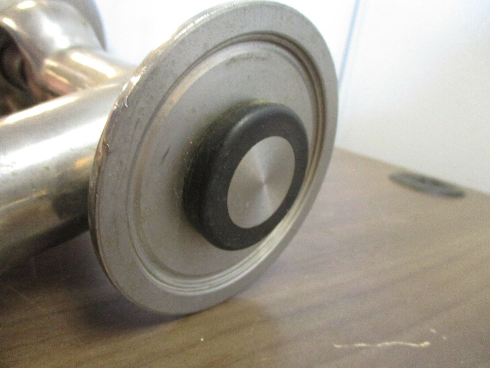 Tri-Clover Tri-Flo Actuated Valve 351-47-A220-1½-FIG2 Size: 1½" Stainless Steel