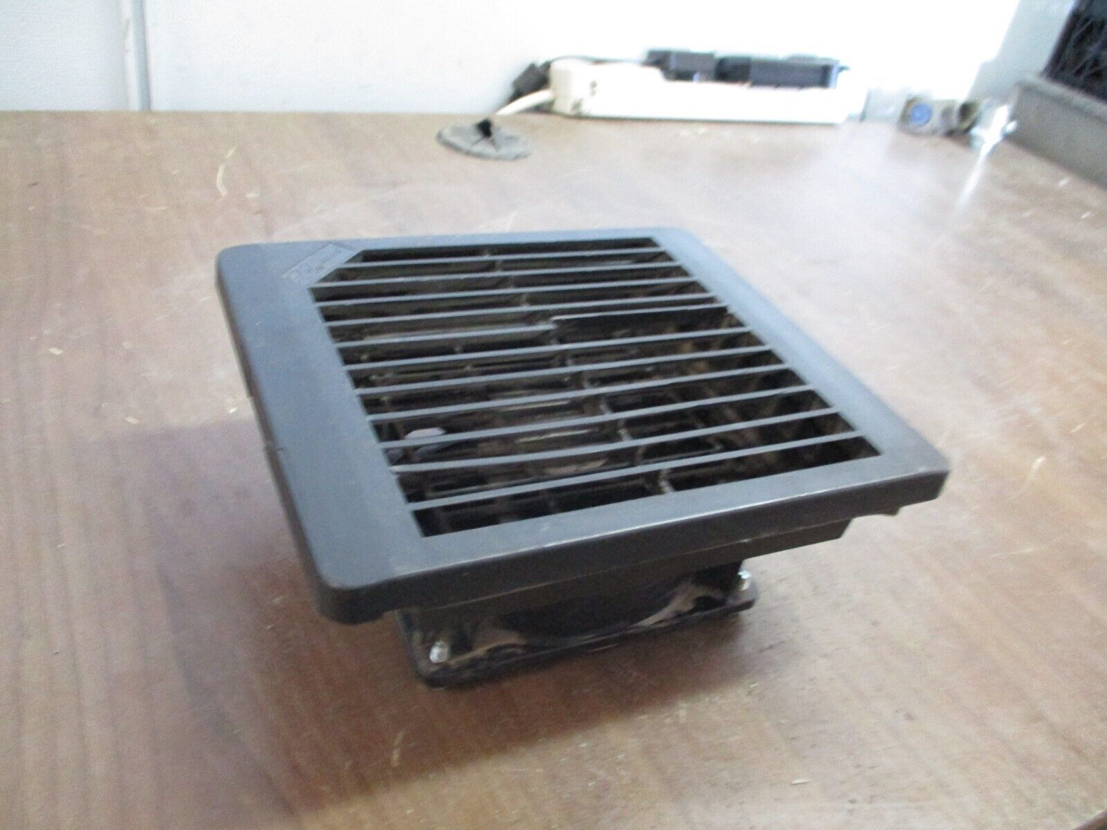 Minebea / Hoffman Fan Package 4715KL-05T-B40 *Broken Vent* *Cracked Cover* Used