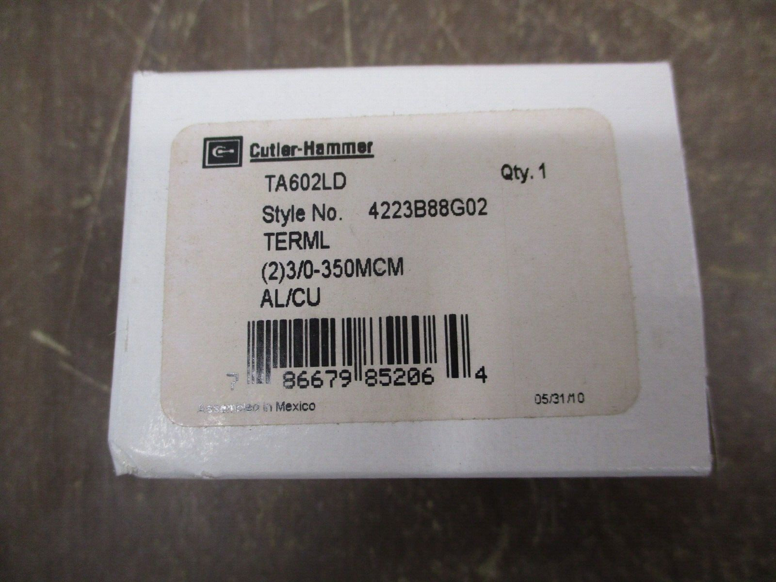 Cutler-Hammer Terminal Lug TA602LD (2) 3/0-350MCM Style #: 4223B88G02