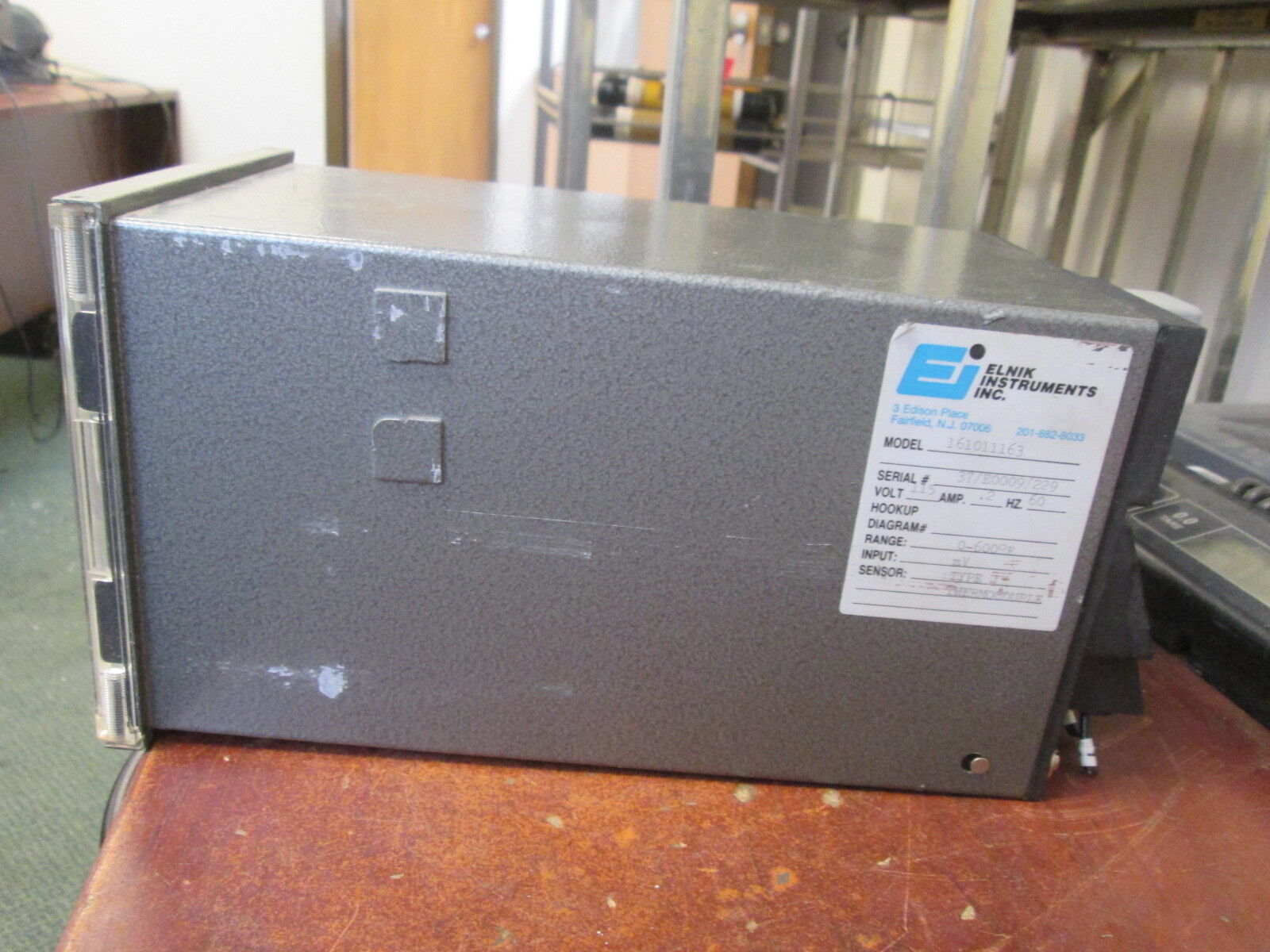 Elnik Instruments Meter 161011163 115V 0.2A 60Hz Range: 0-600 F Used