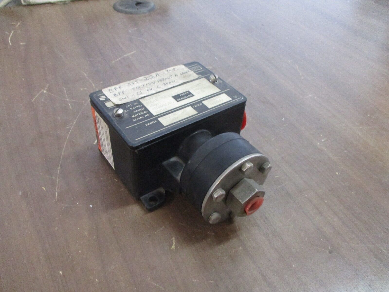 Ashcroft Pressure Switch B464V XG6 400PSI Used