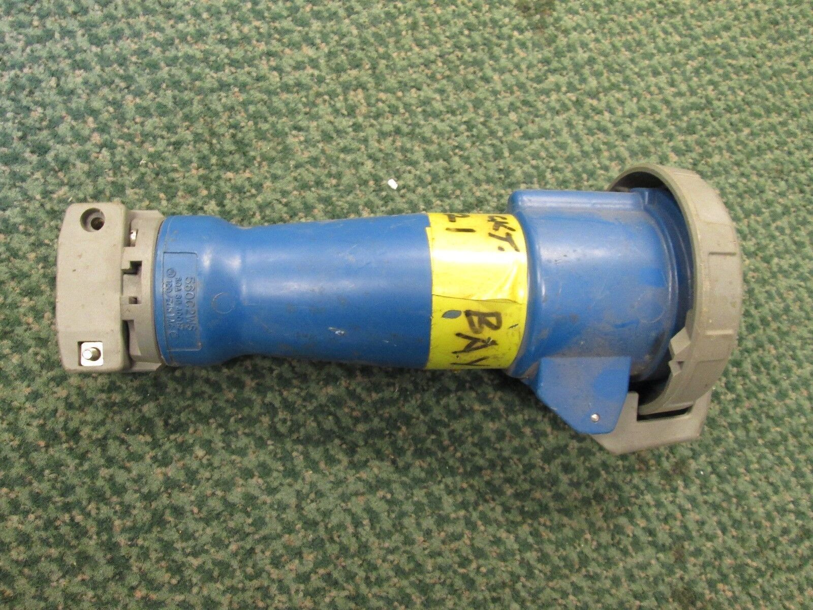 Hubbell Connector 560C2WS 60A 120/208V 4P 5W 3Ph Watertight Used