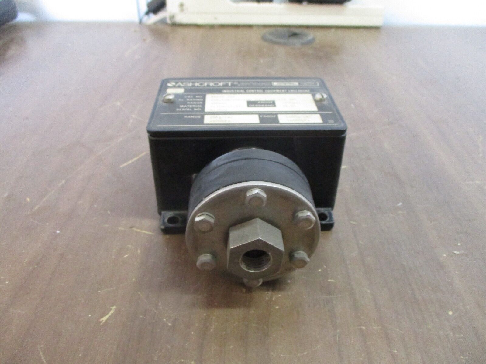 Ashcroft Pressure Switch B464V XG6 400PSI Used