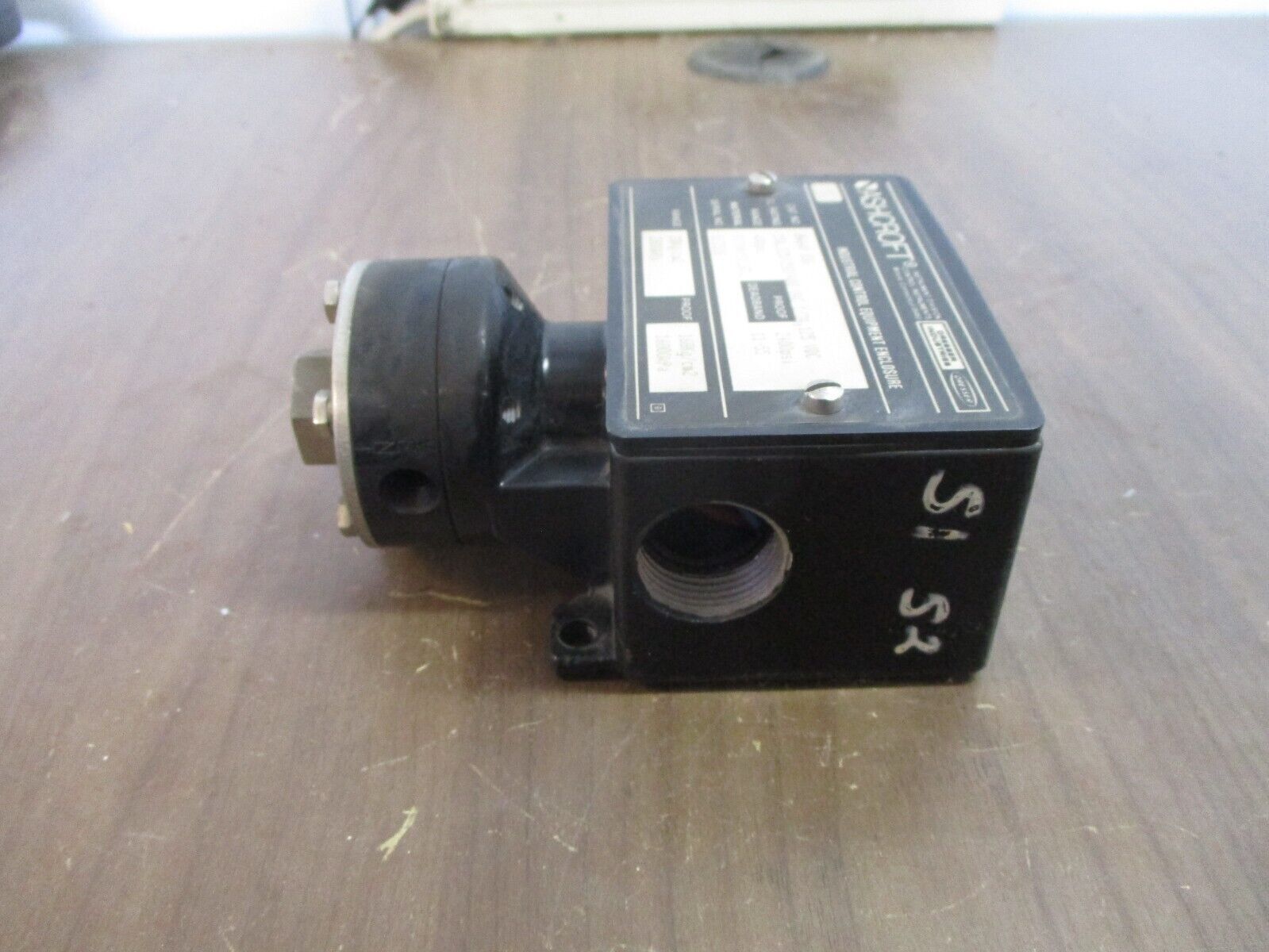 Ashcroft Pressure Switch B464V XG6 400PSI Used