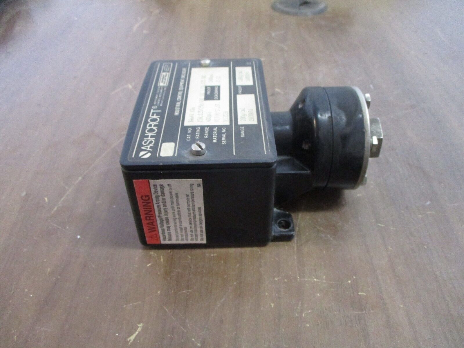 Ashcroft Pressure Switch B464V XG6 400PSI Used