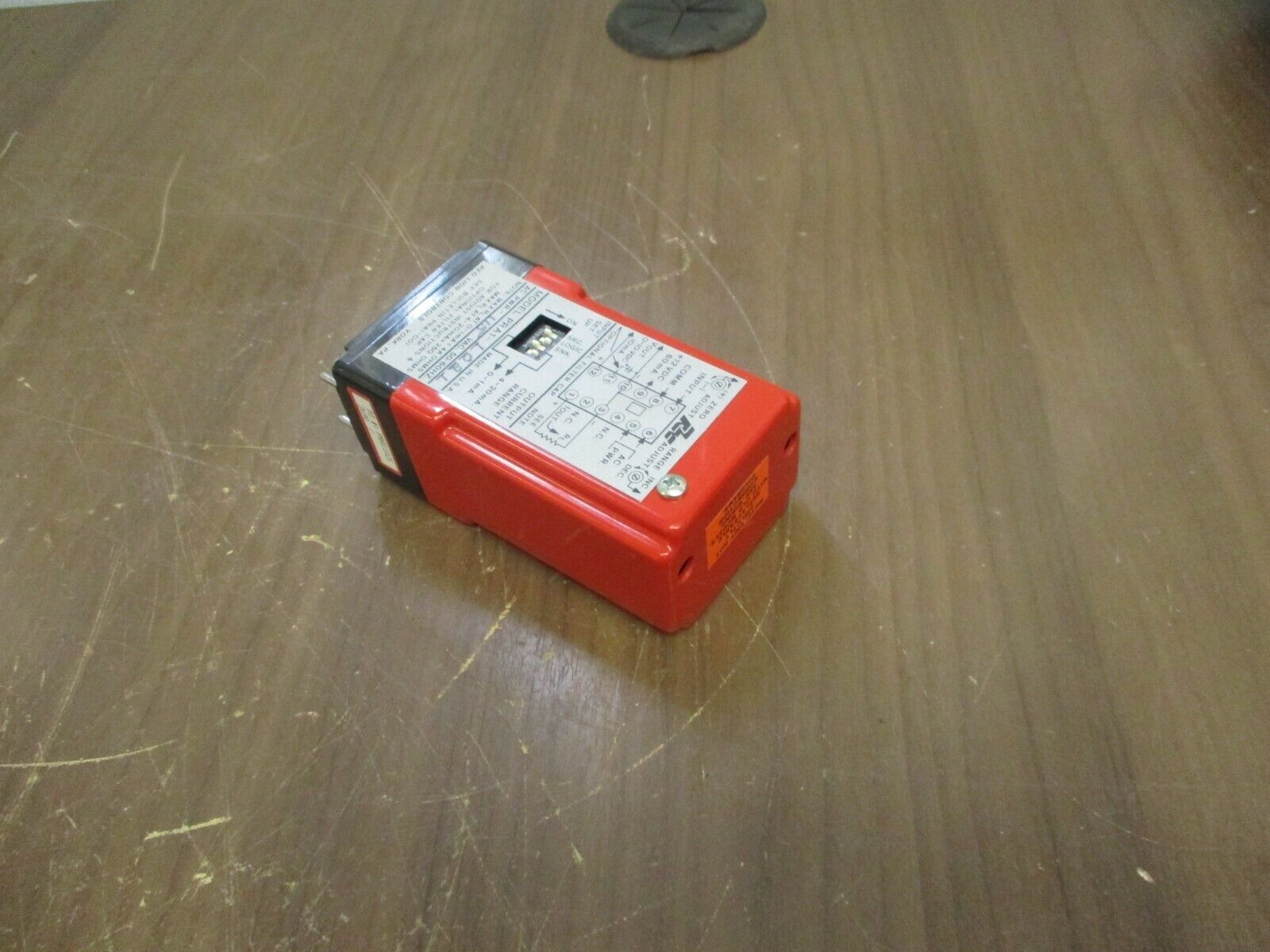 Red Lion Controls Pulse Rate Converter PRA1-1021 115V 50/60Hz Used