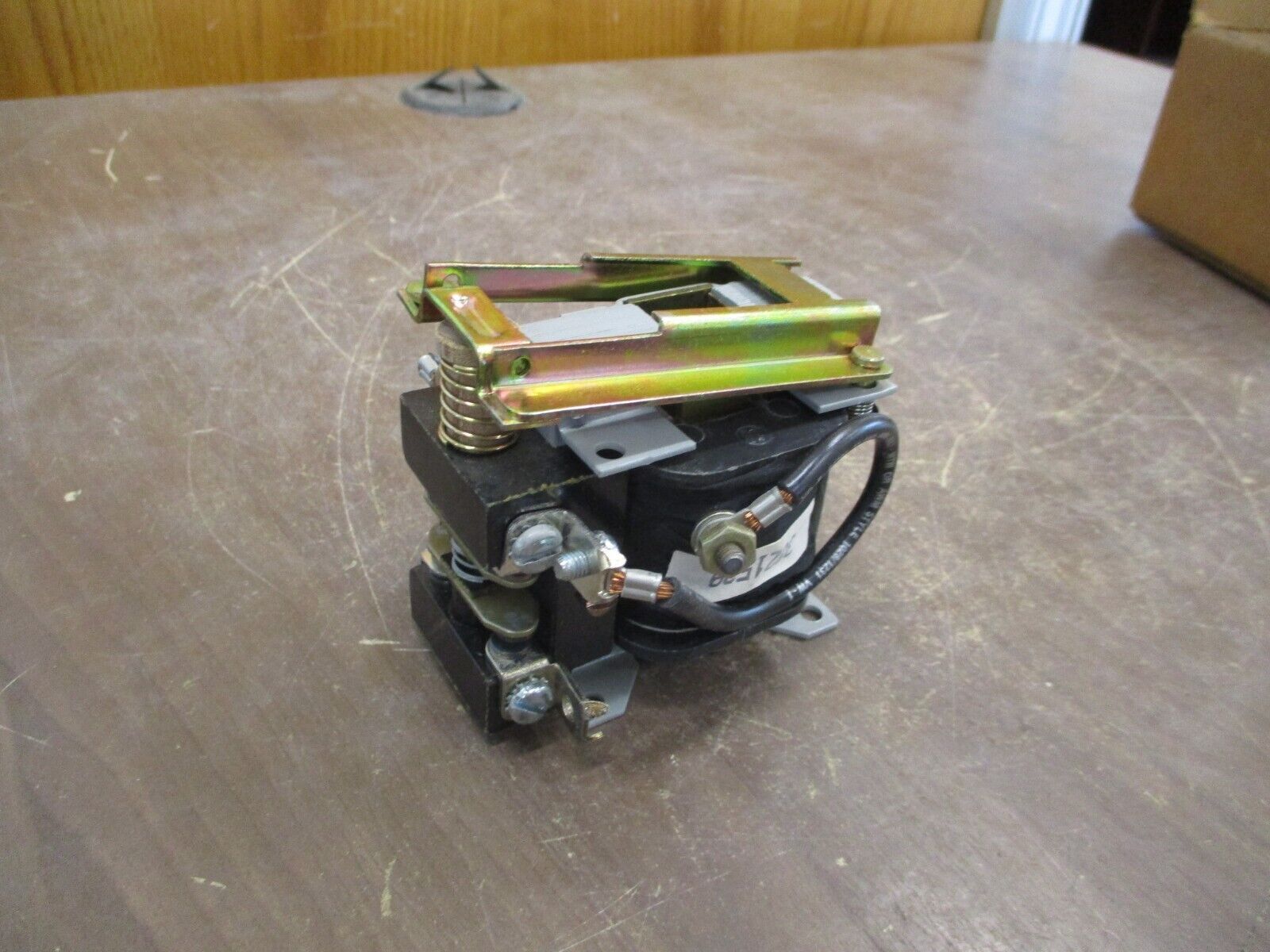 GE Solenoid CR9503209CAN5 125VDC Coil *Missing Actuator* New Surplus