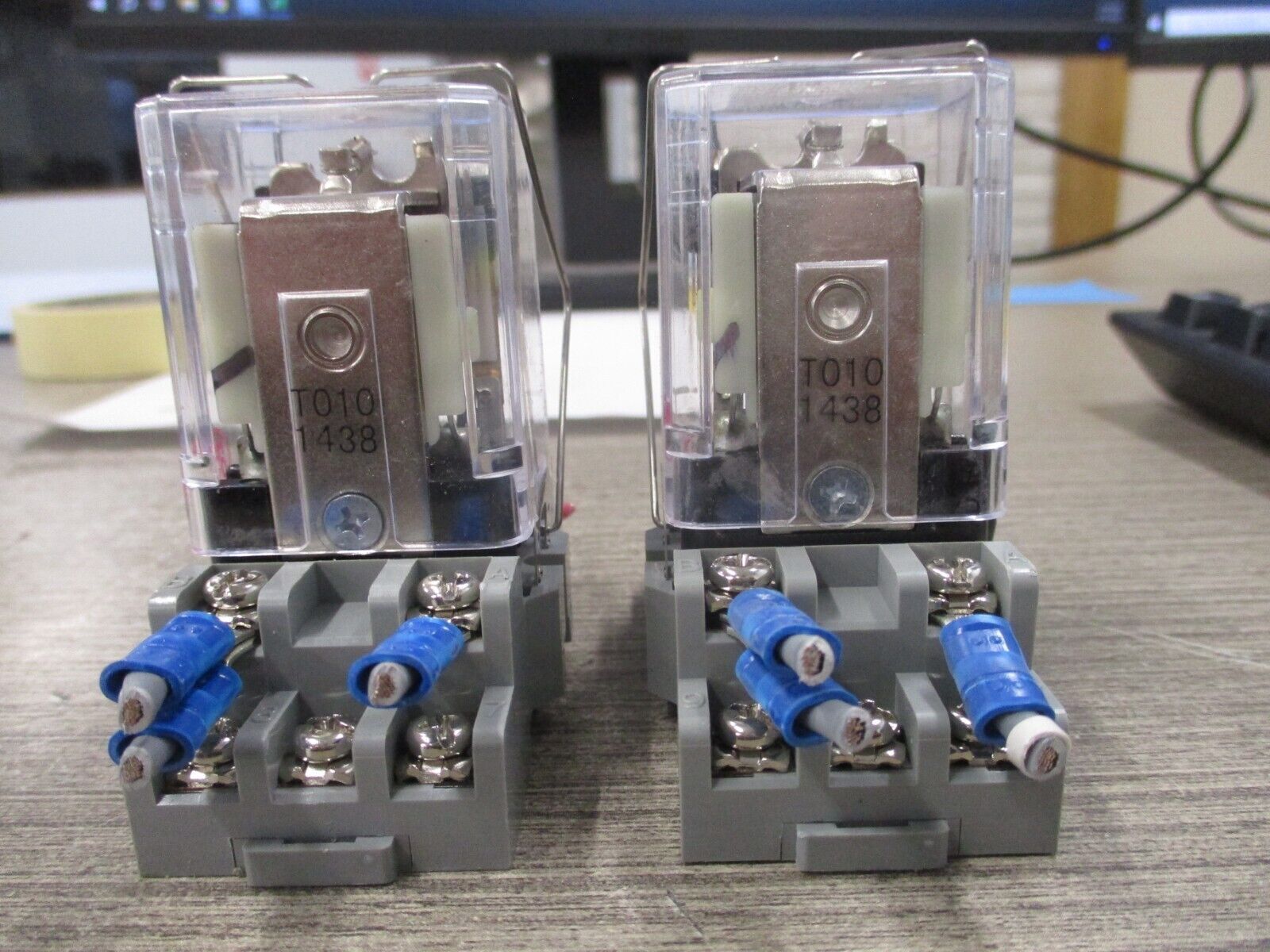 Tyco /Potter & Brumfield Relay W/Base KUEP-3D15-24 24VDC * Lot of 2 * Used