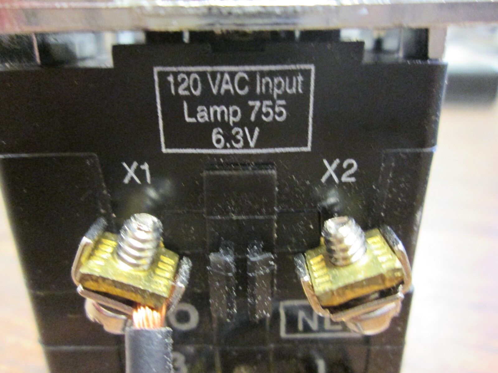 Cutler-Hammer Prestest Light 10250T74NW 120V 50-60Hz w/White Lens New Surplus