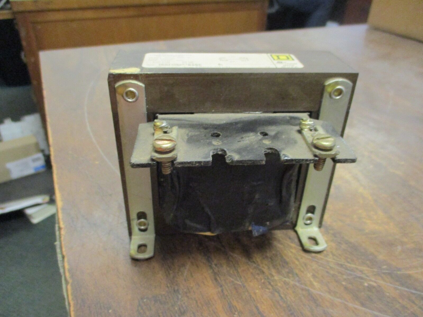 Square D Control Transformer 9070 K200D7 0.200KVA Pri:120V Sec:24V 50/60Hz Used