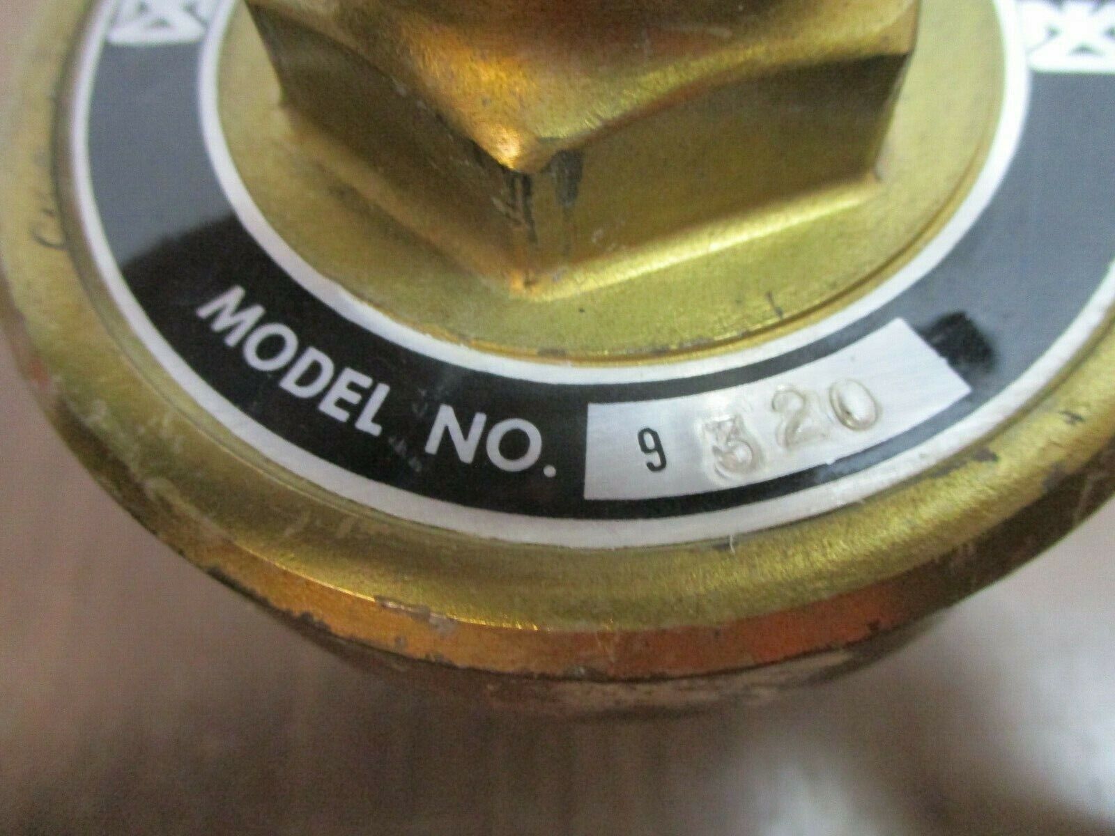 Matheson Gas Regulator 9320 3000 PSI Used
