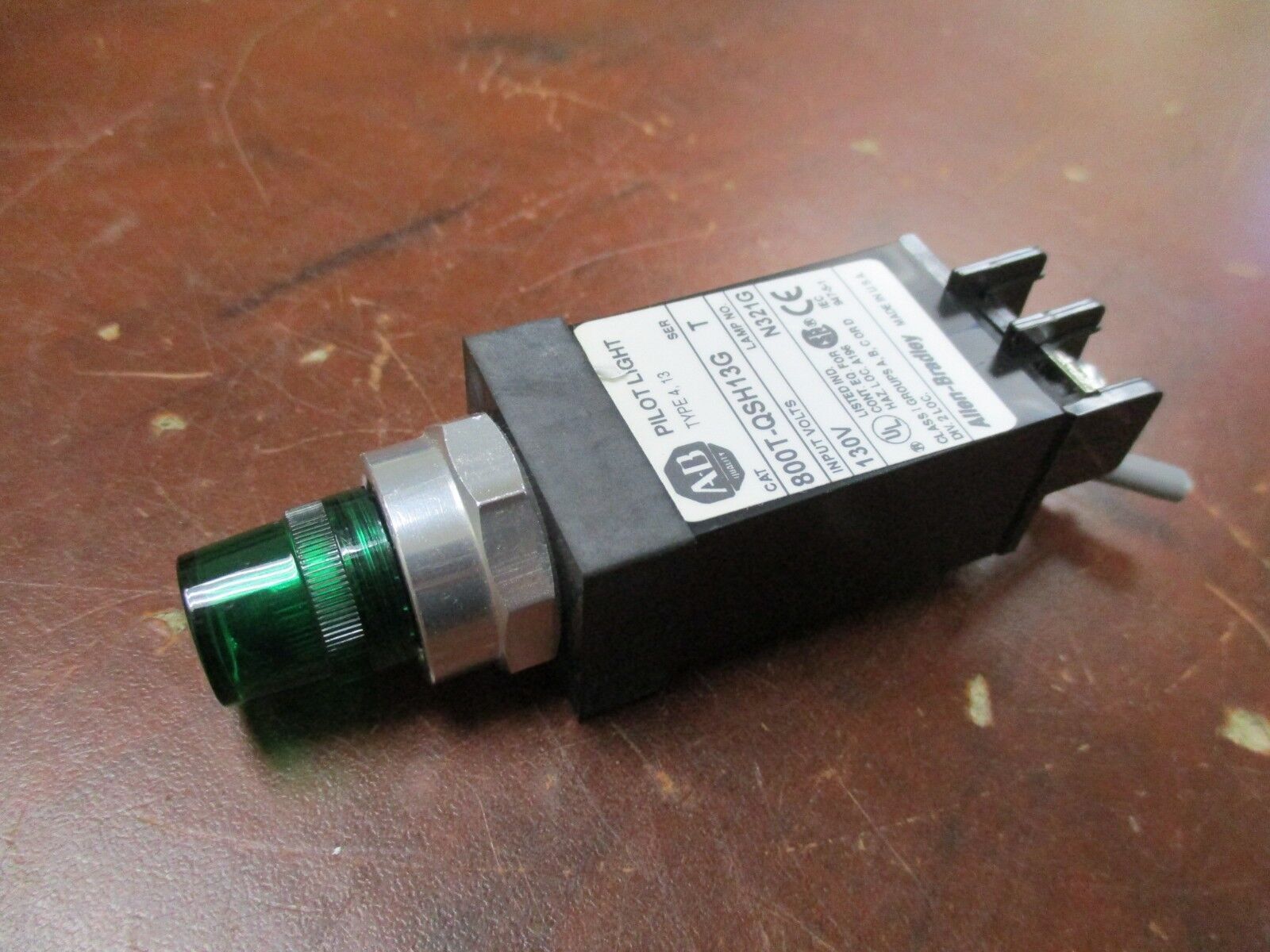 Allen-Bradley Pilot Light 800T-QSH13G 130V Green Used