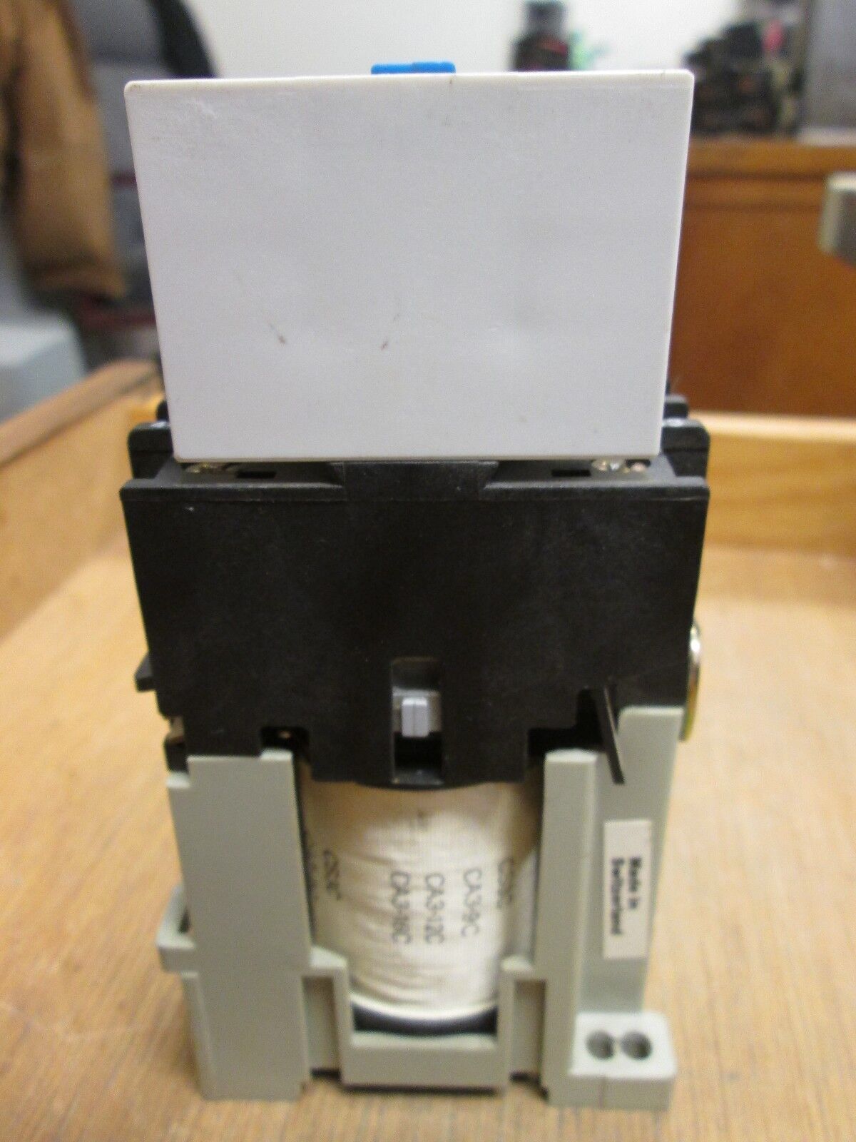 Sprecher + Schuh Contact CS3C 4 Pole Aux 60VDC coil Used