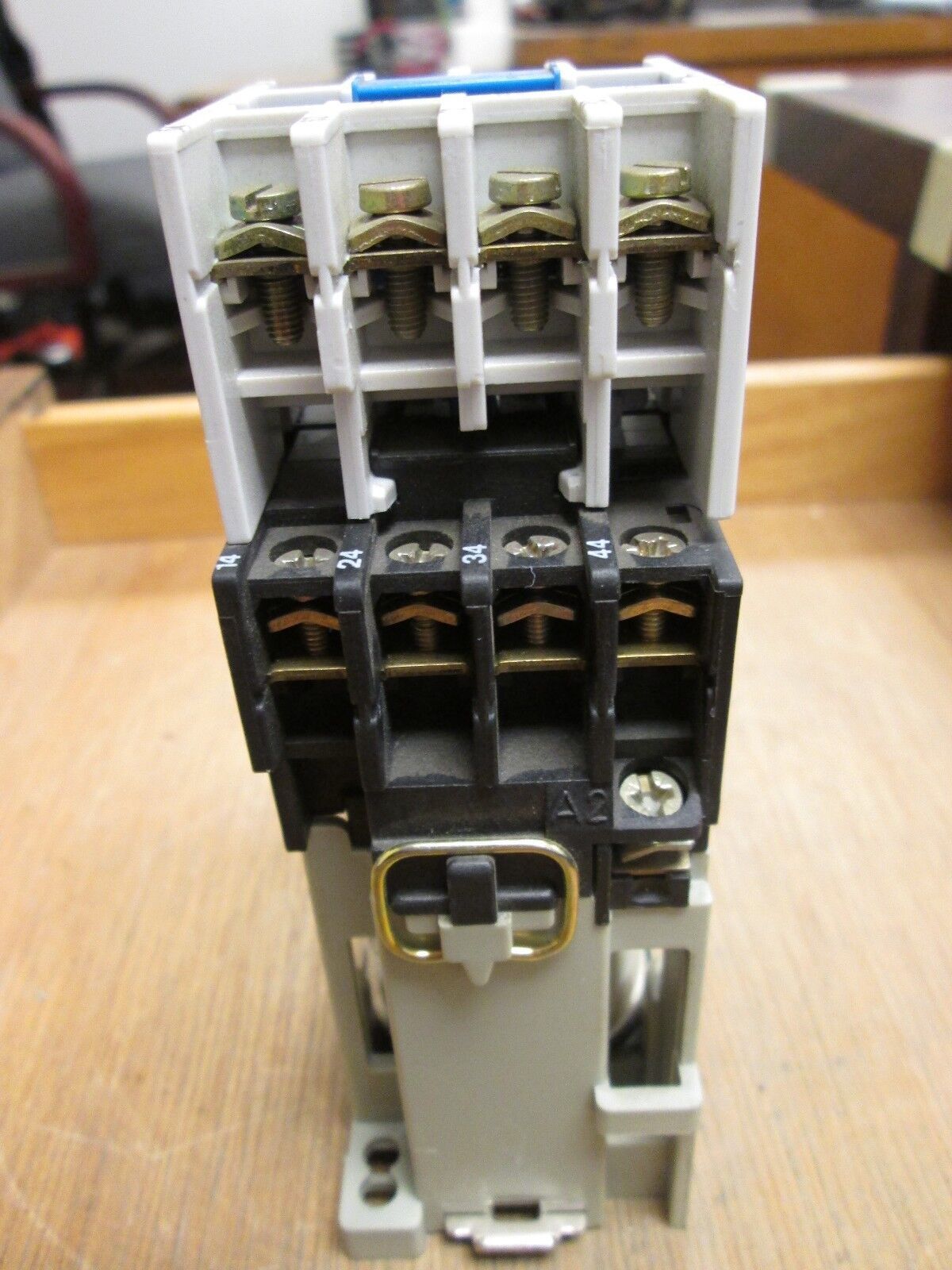 Sprecher + Schuh Contact CS3C 4 Pole Aux 60VDC coil Used