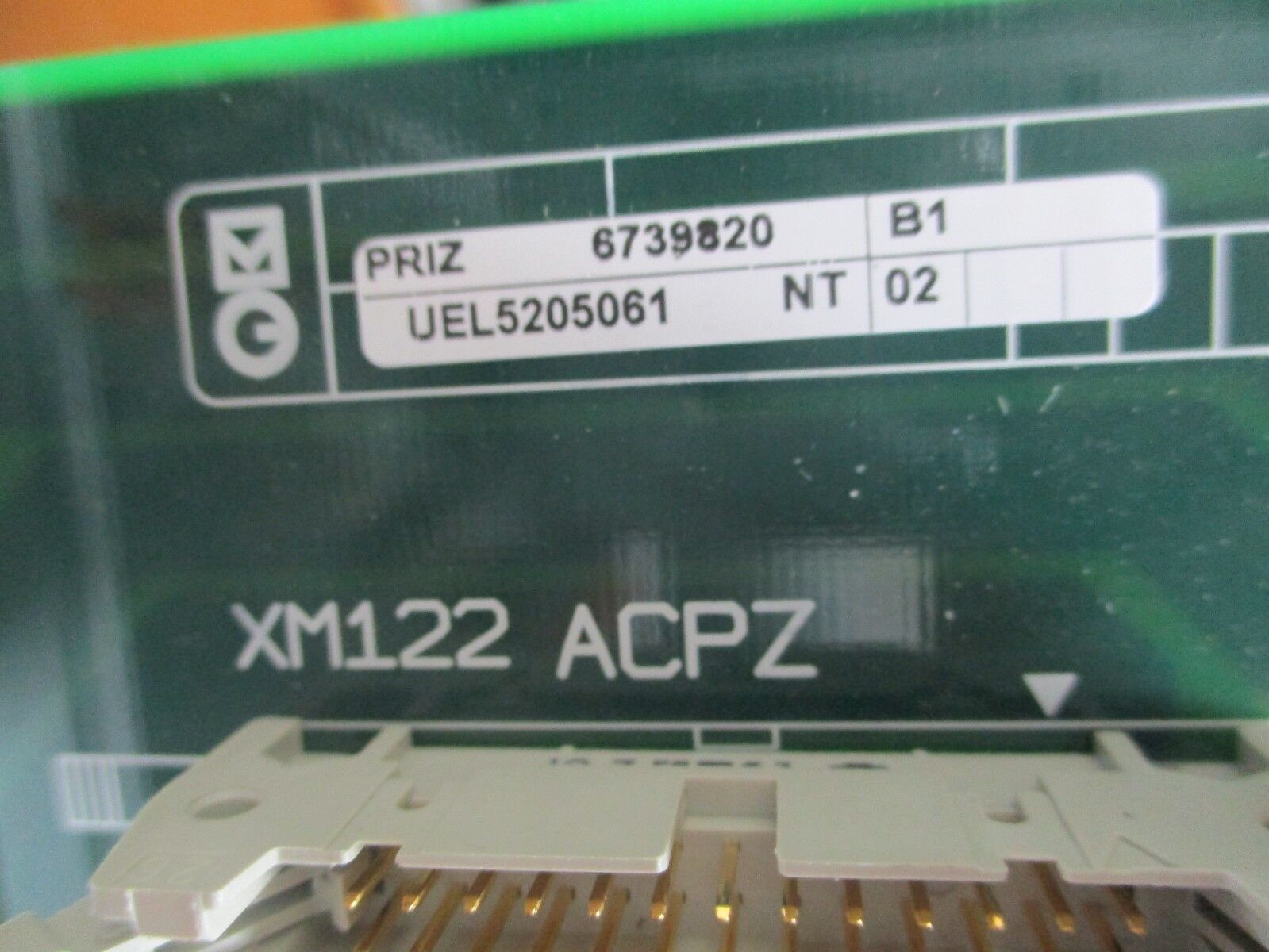 Merlin Gerin PRIZ PLC Rack 6739820 72-132419-07 Rev. A00 Used