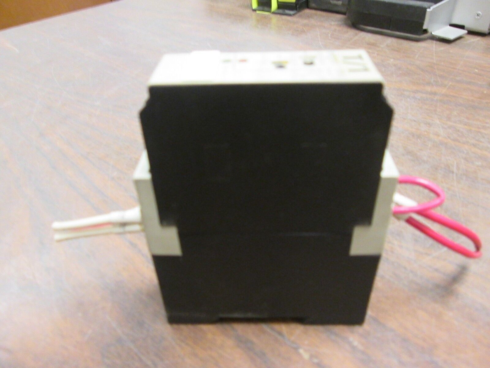 Entrelec ERS Timetron On Delay Timer 2.430.102.01 Range: 0.05s-300h 1 C/O Used