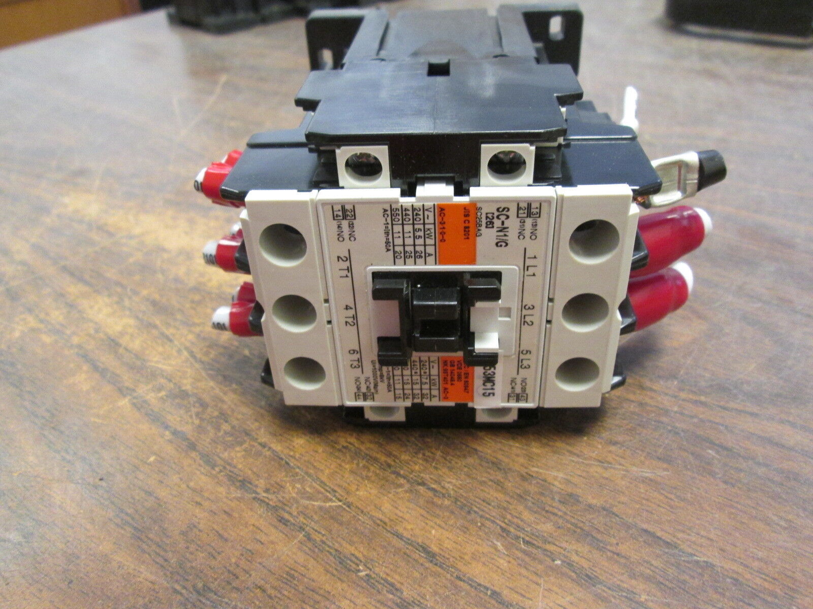 Fuji Electric SC-N1/G Contactor SC25BAG 24VDC Coil 50A 600V Used