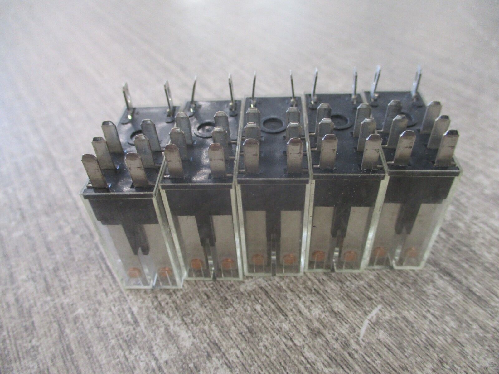 Allen-Bradley Relay 700-HK32A1 120V *Lot of 5* Used