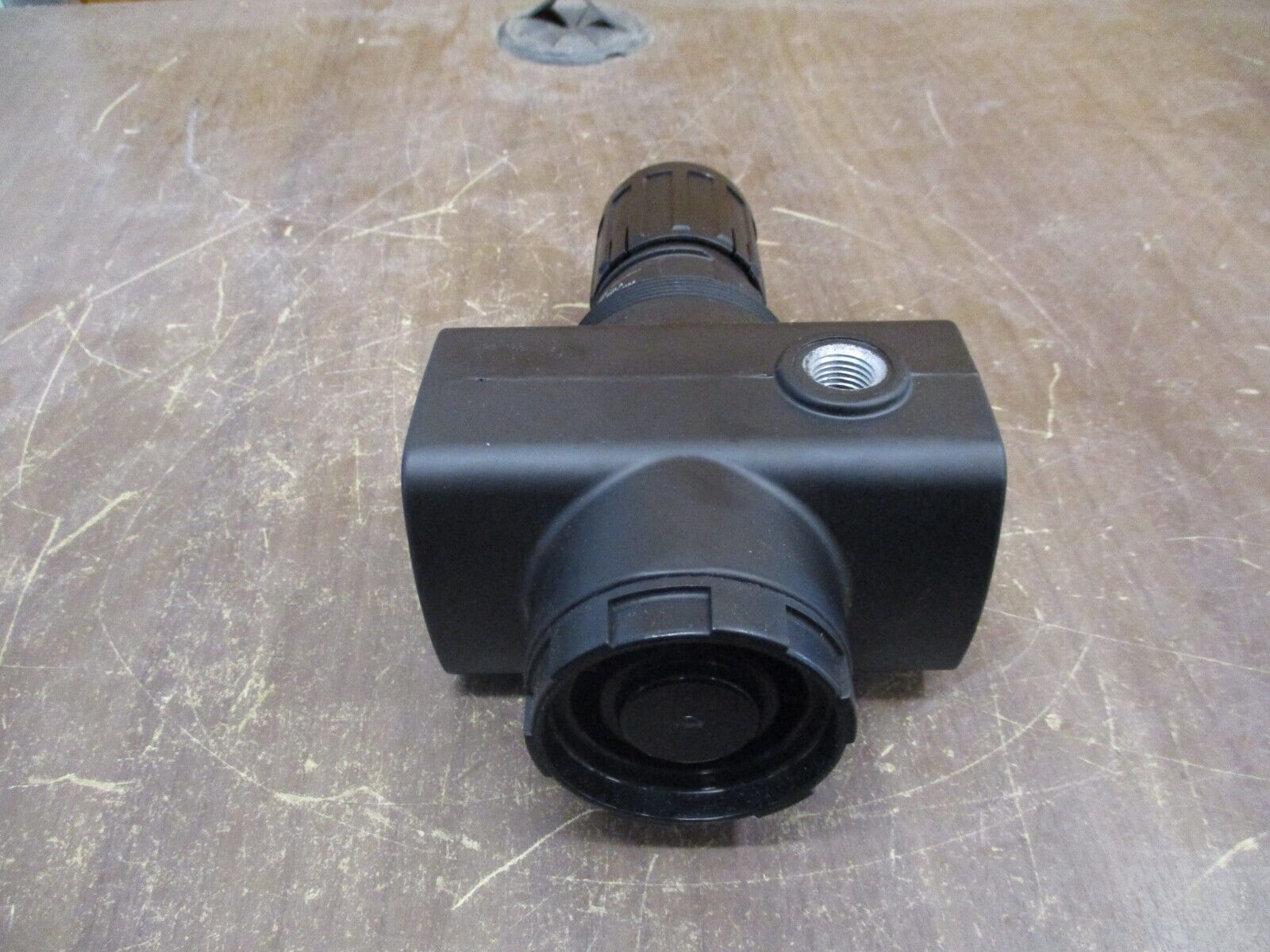 Norgren Regulator R17-B00-RGLA Inlet: 300 PSIG Max Range: 0-125PSIG 175° F Max