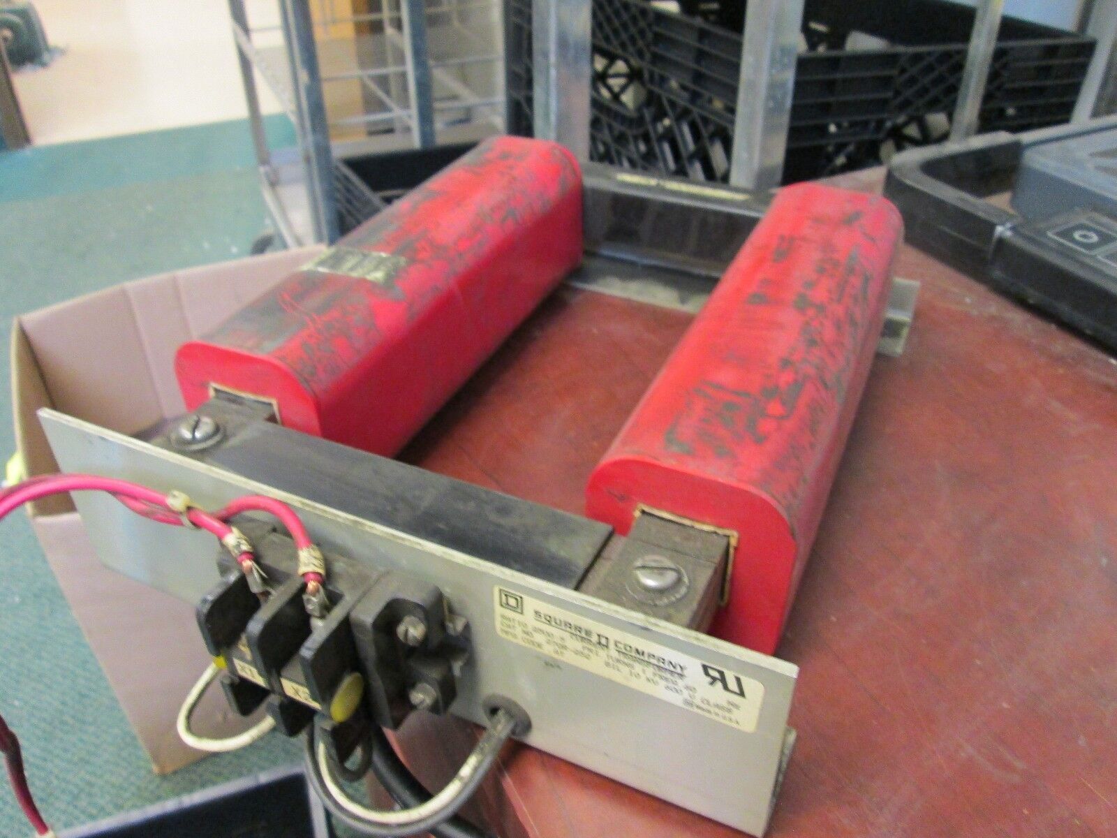 Square D Current Transformer 270R-252 Ratio 2500:5 BIL 10KV Used
