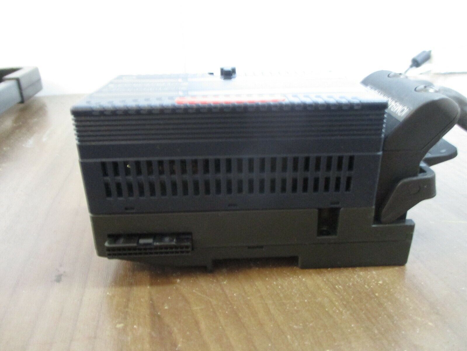 GE VersaMax Isolated Output Module IC200MDL940K 16PT For Hazardous Locations