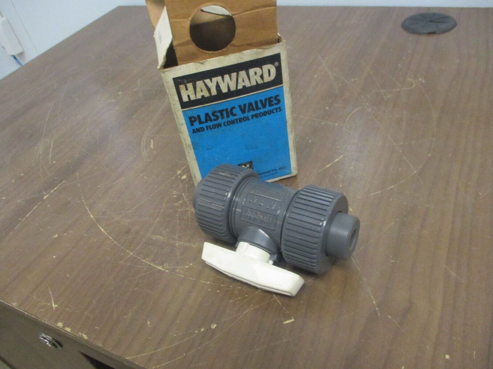 Hayward True Union Ball Valve TB10025T Size: 1/4" PVC New Surplus