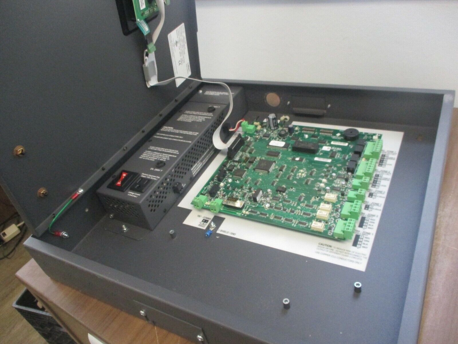 Liebert Liqui-Tect Panel LPL1150 115VAC 50/60Hz 4A 460VA Used