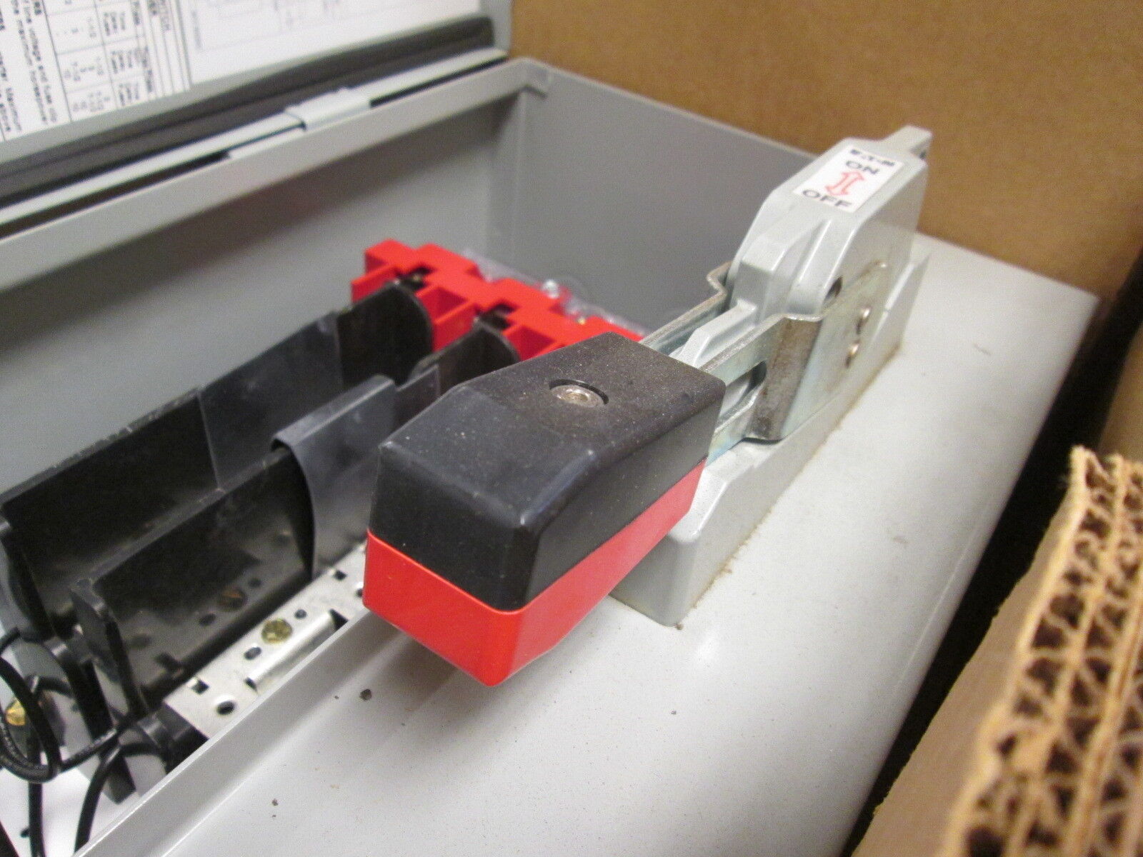 Eaton Size 0 Combination ECN1811SKA 24V Coil *Heaters May Vary* New Surplus