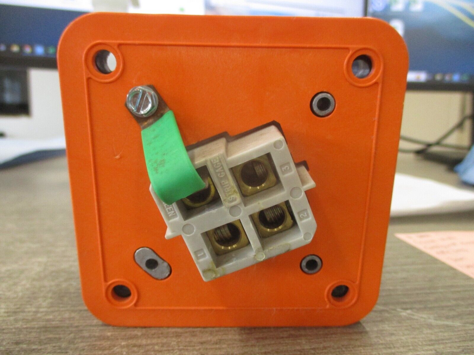 Crouse-Hinds Configured Arktite Receptacle ARC34D 30A 120/240V 1Ph 3R Enclosure