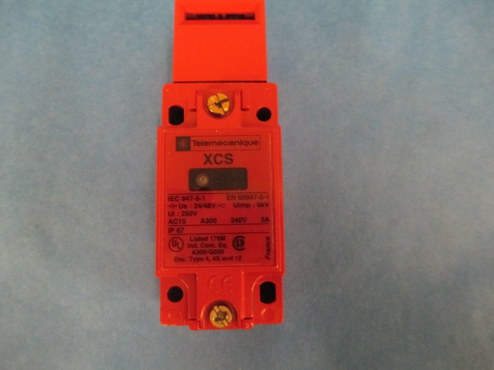Telemecanique XCS-A713 Safety Limit Switch New Surplus