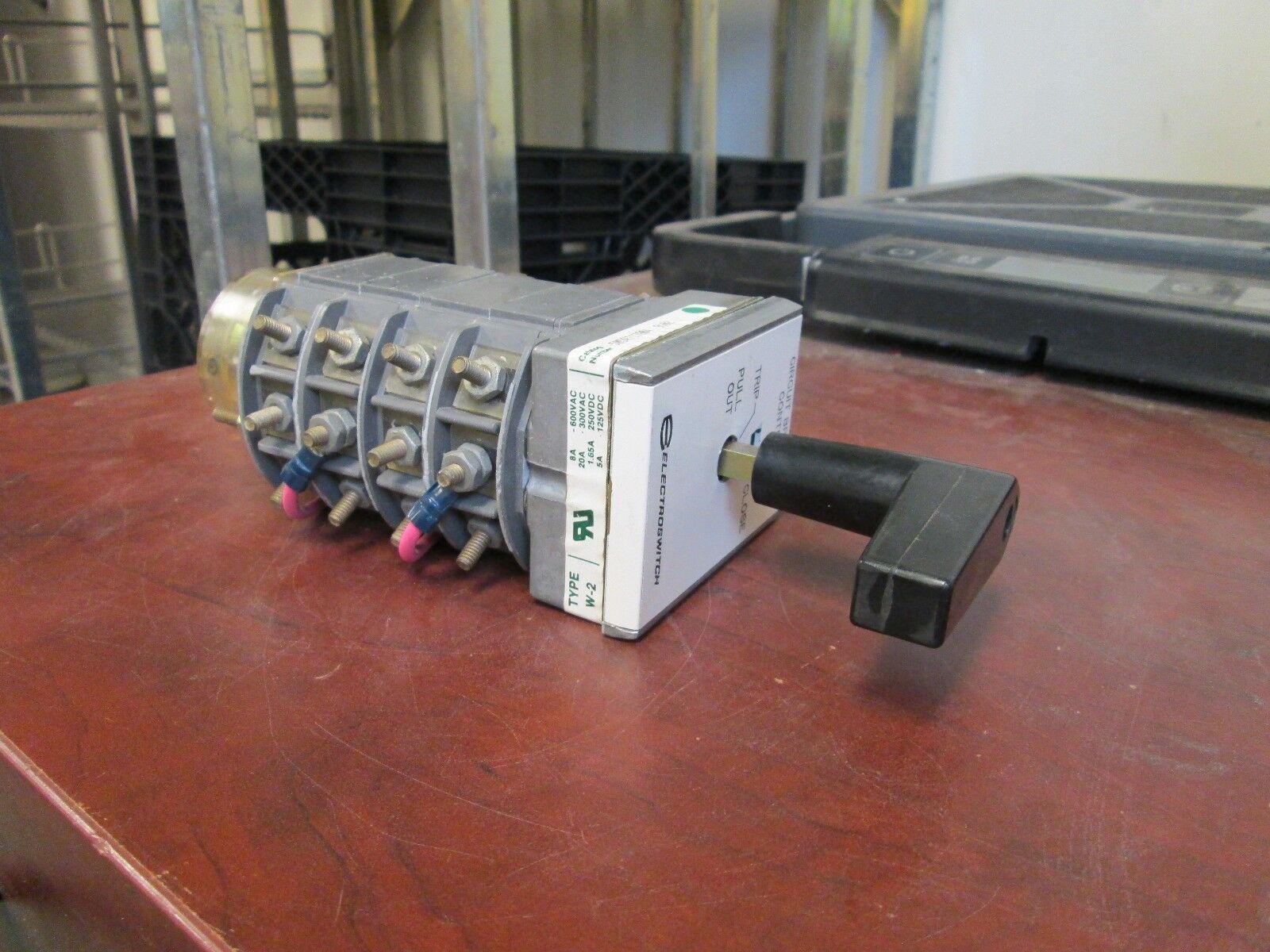 Electroswitch Type W-2 Rotary Switch 505A717G04 8A@600V Used