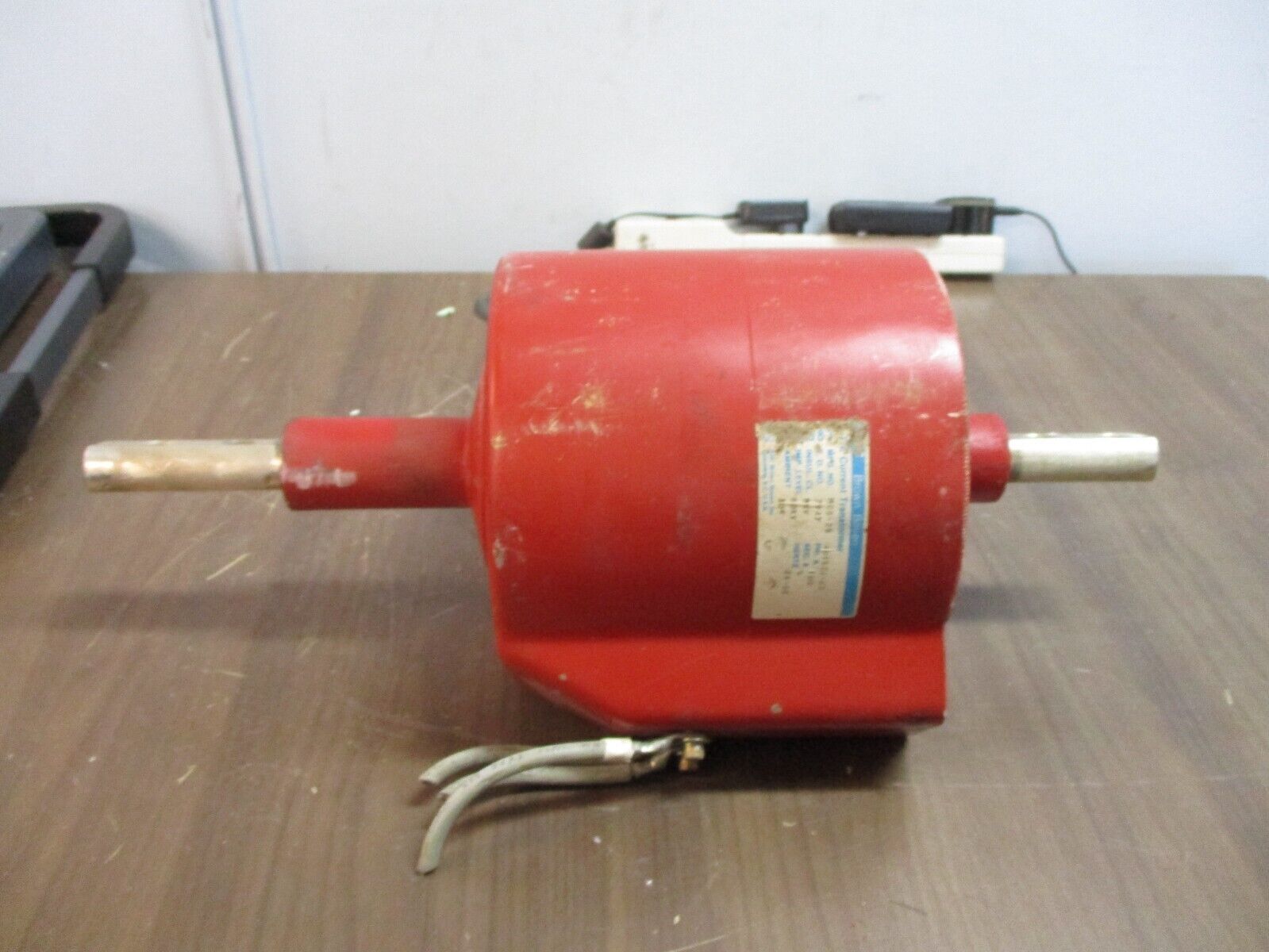 BBC ITE Current Transformer MCS-25 401572-K3 Ratio 100:5A 25-60Hz Used