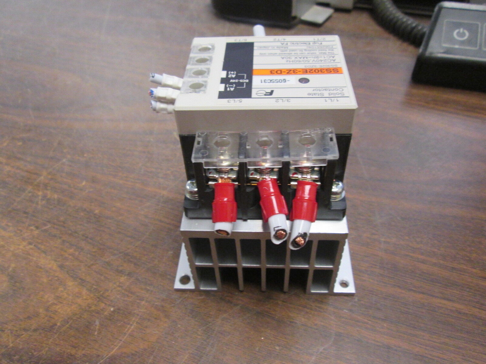 Fuji Electric Solid State Contactor SS302E-3Z-D3 5-24VDC Coil 30A 240V 50/60Hz