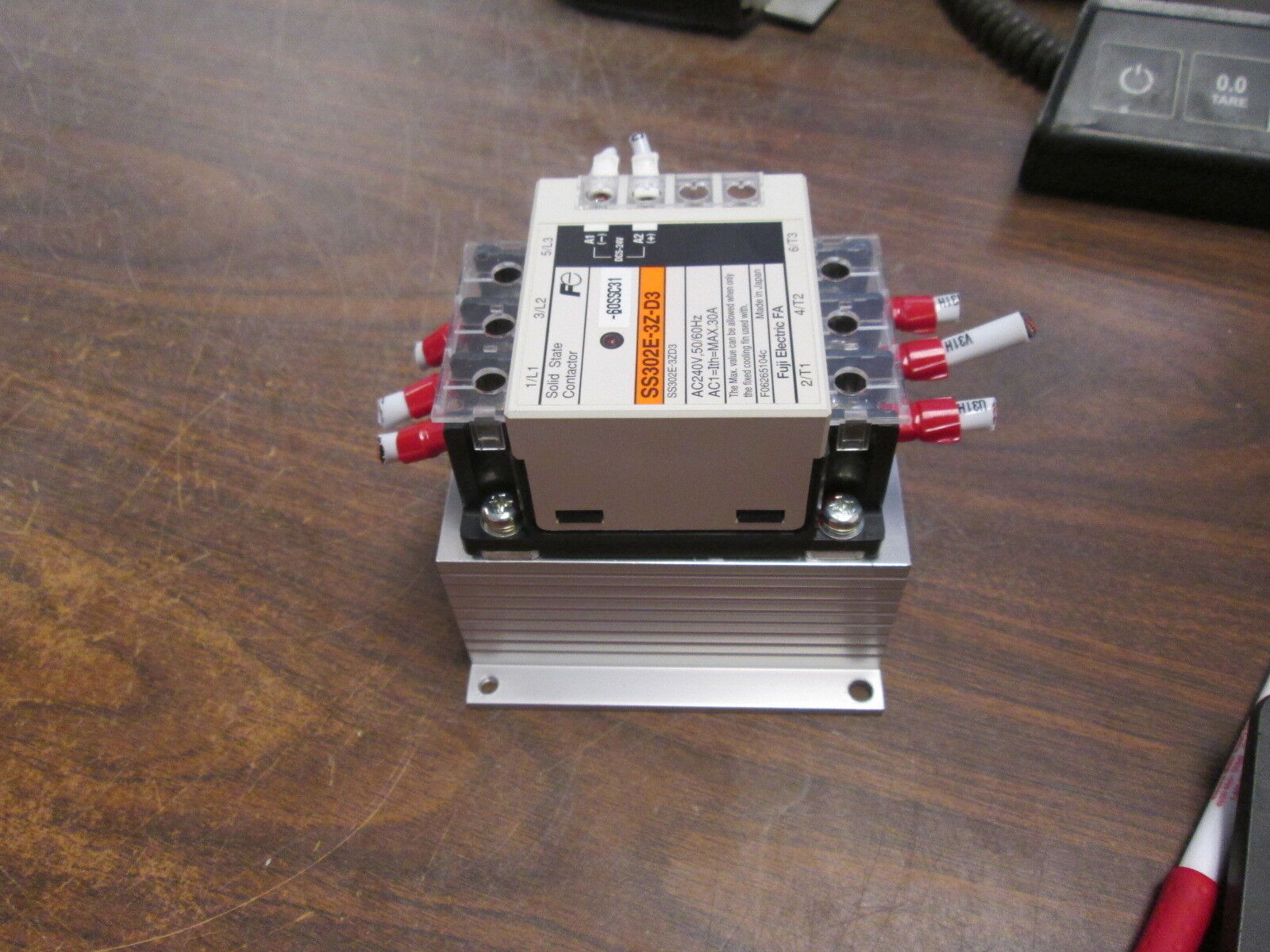 Fuji Electric Solid State Contactor SS302E-3Z-D3 5-24VDC Coil 30A 240V 50/60Hz