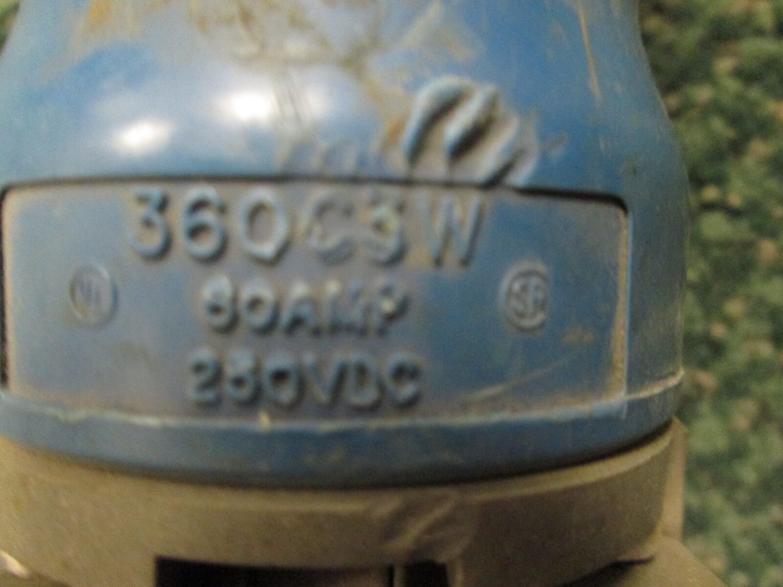 Hubbell Plug & Receptacle Set 360P3W/360C3W 60A 250VDC 2P 3W, Used