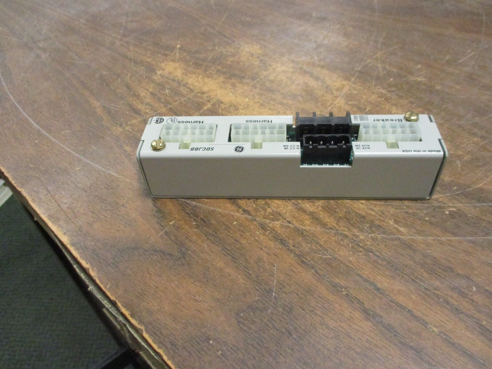 GE Distribution Cable Junction Box SDCJBB Used