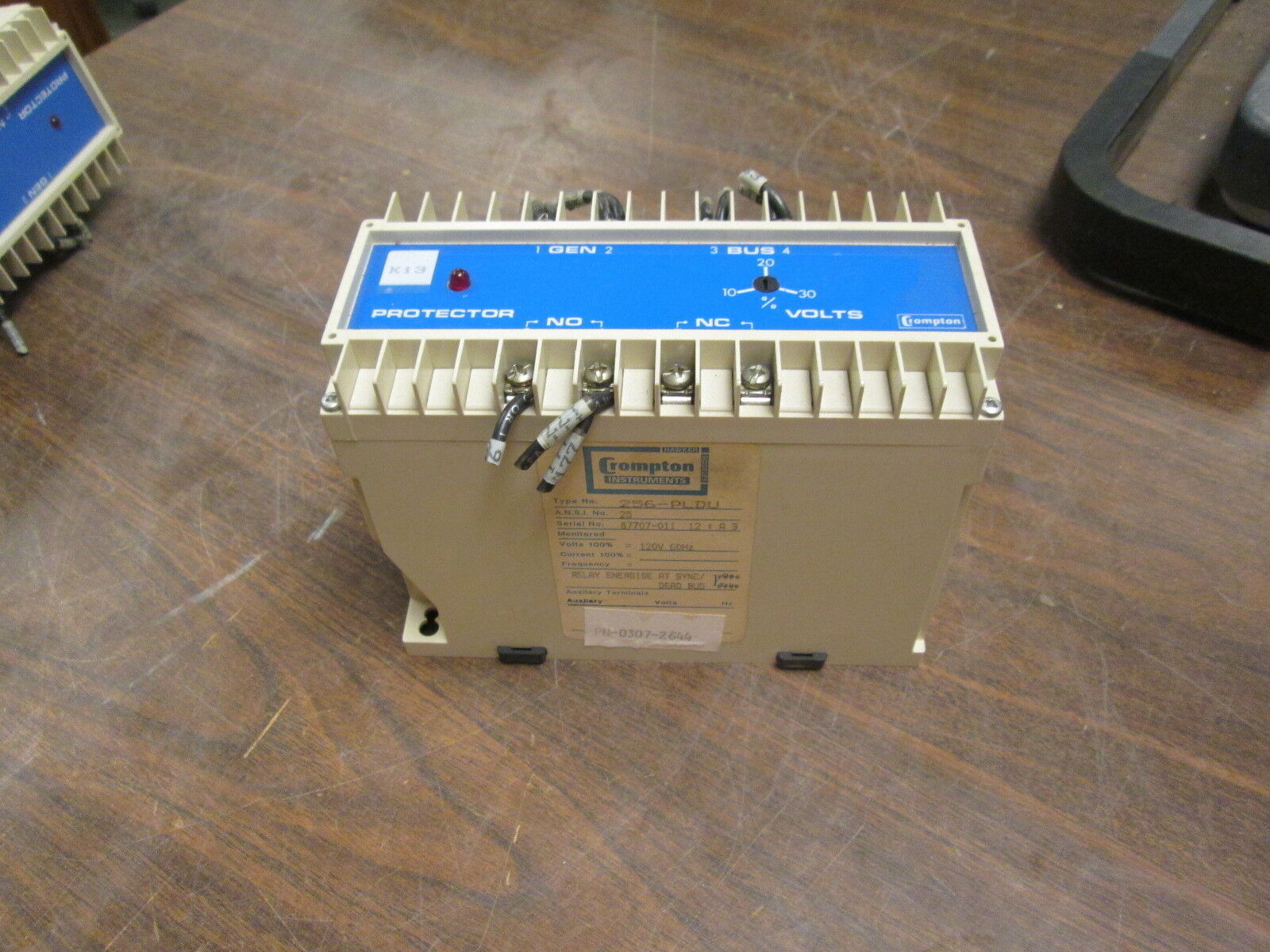 Crompton Protector Relay 256-PLDU 120V 60Hz Used